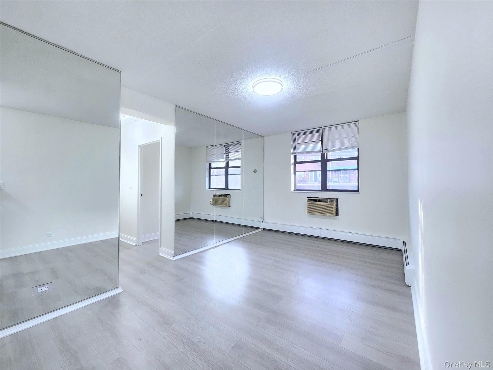 #5 photo, 144-63 37 Avenue, Куинс ‖ Flushing , NY 11354