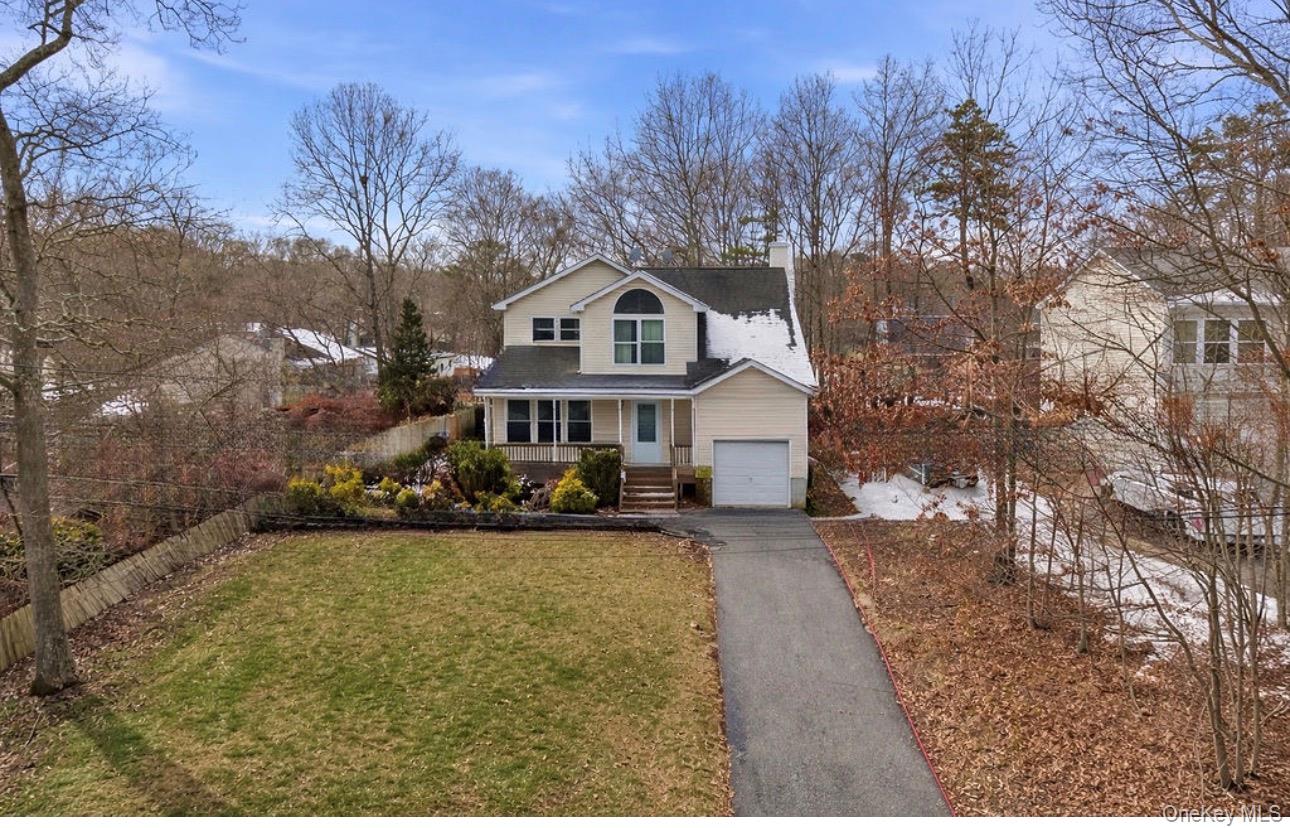 #2 photo, 134 W Yaphank Road, Coram , NY 11727