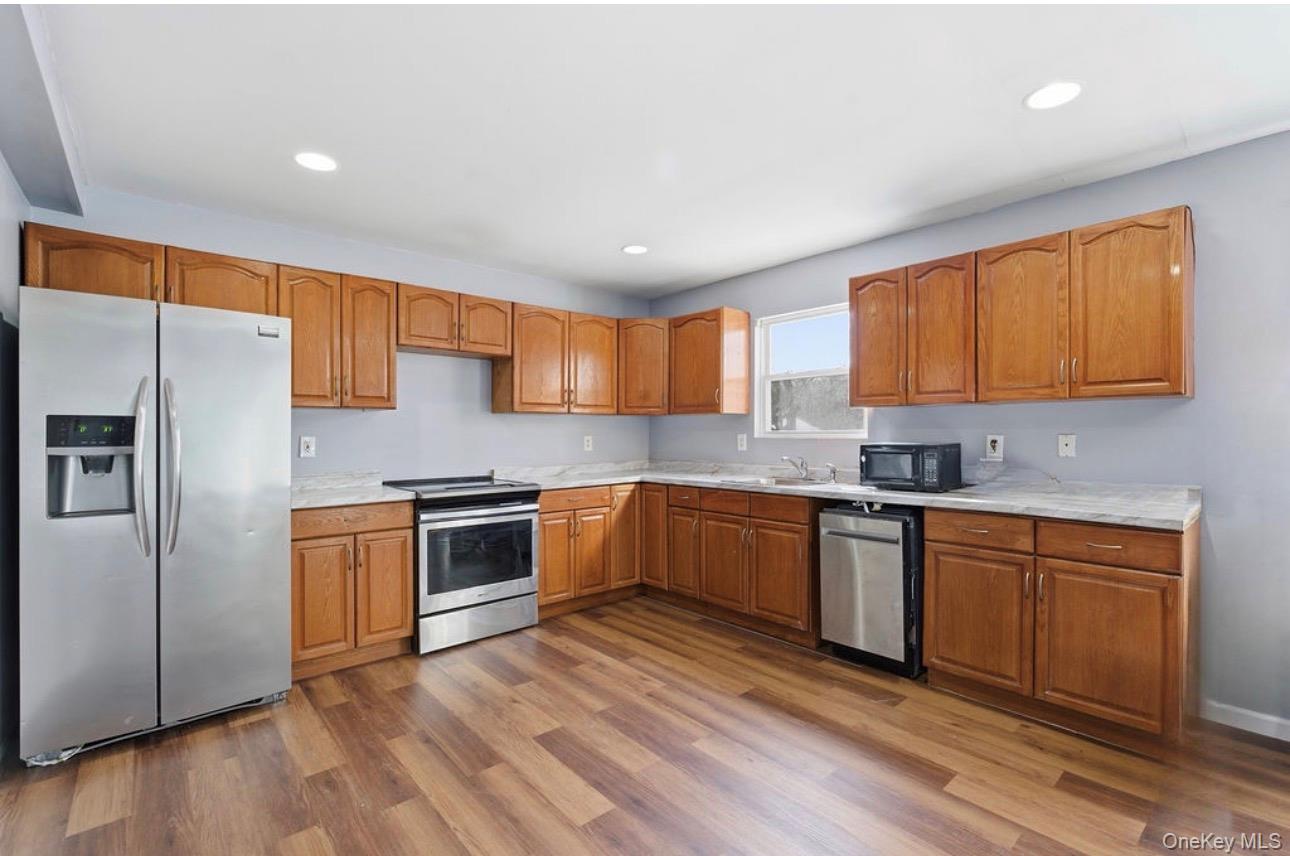 #4 photo, 134 W Yaphank Road, Coram , NY 11727