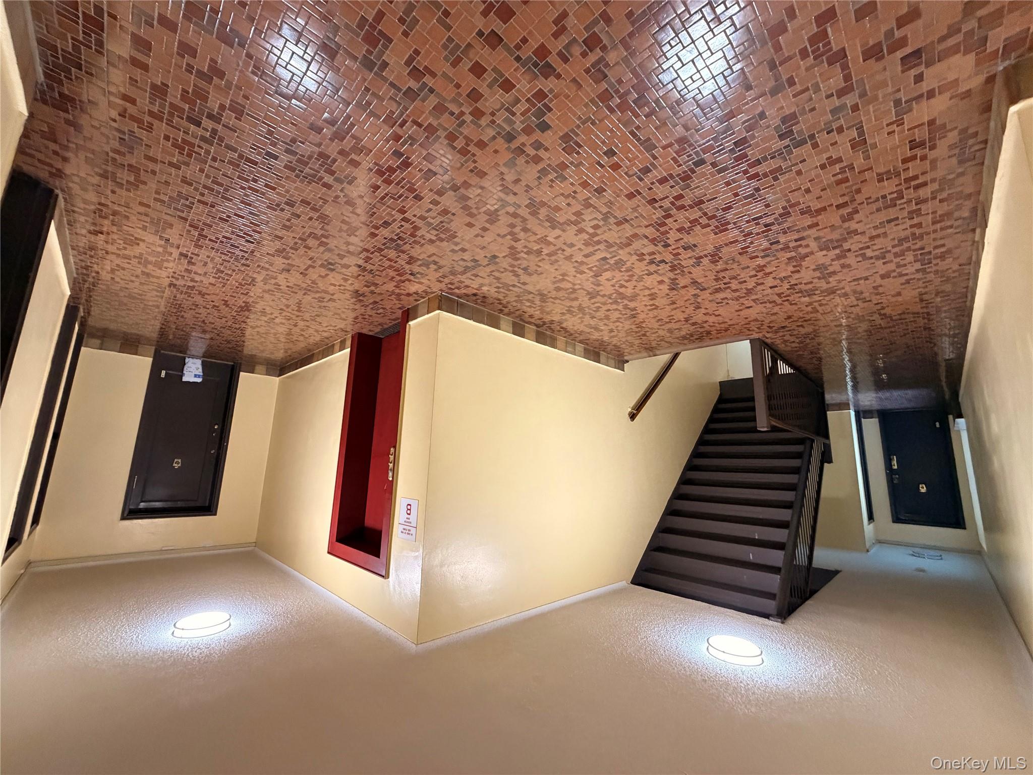 #19 photo, 61-41 Saunders St, Rego Park , NY 11374