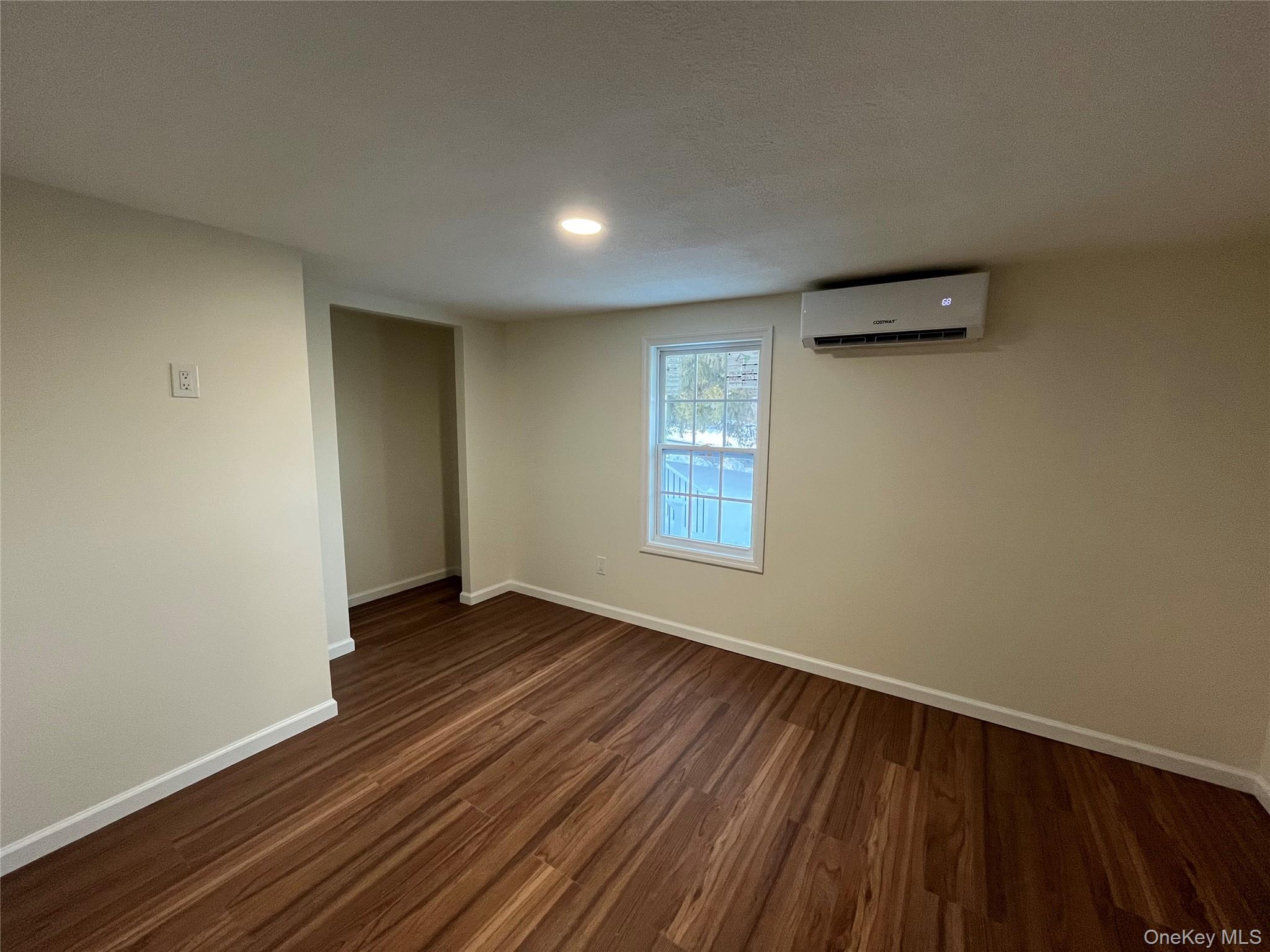 #8 photo, 1 Walnut Park Lane, Milton , NY 12547