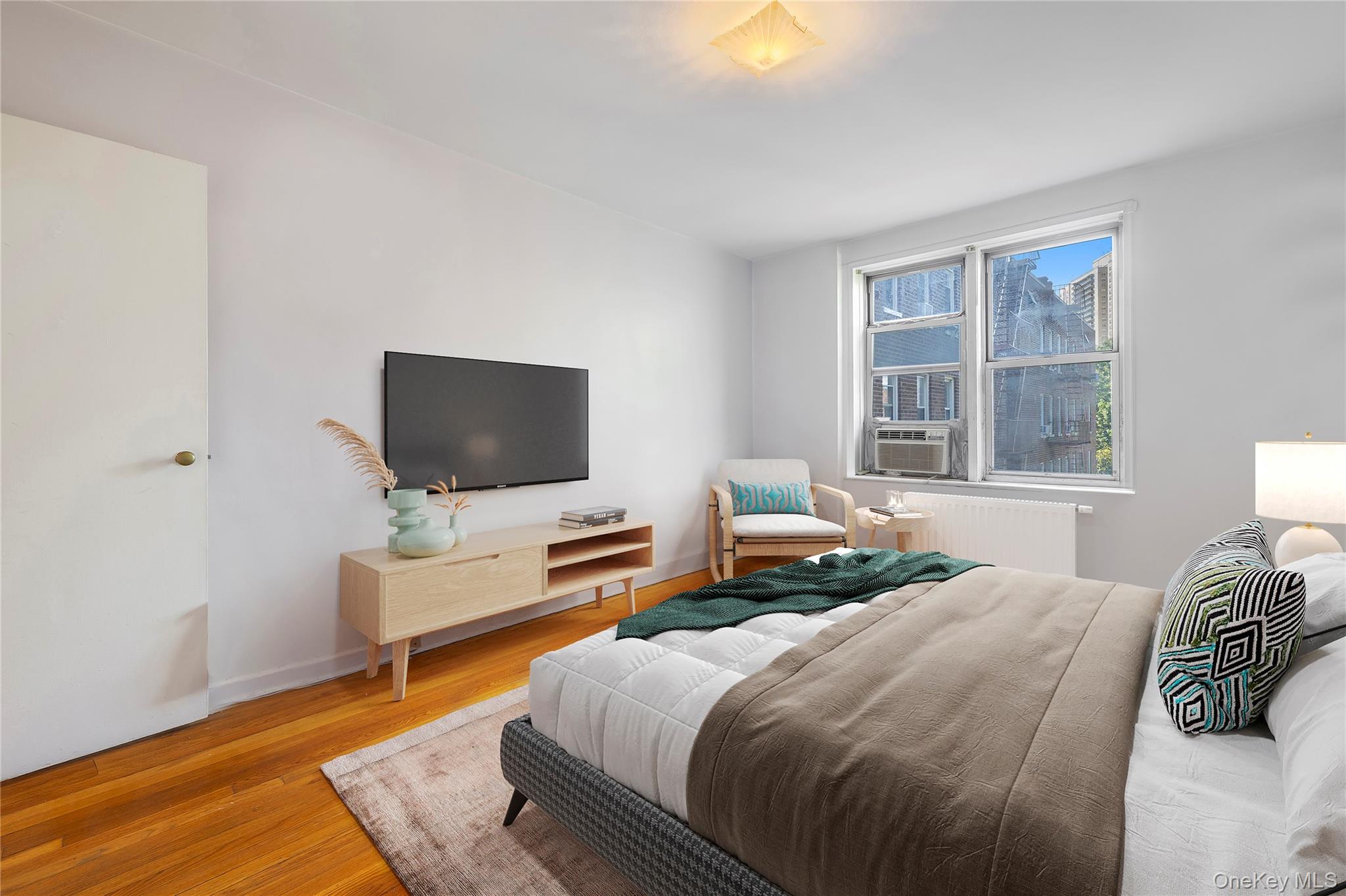 #13 photo, 72-81 113th Street, Forest Hills , NY 11375