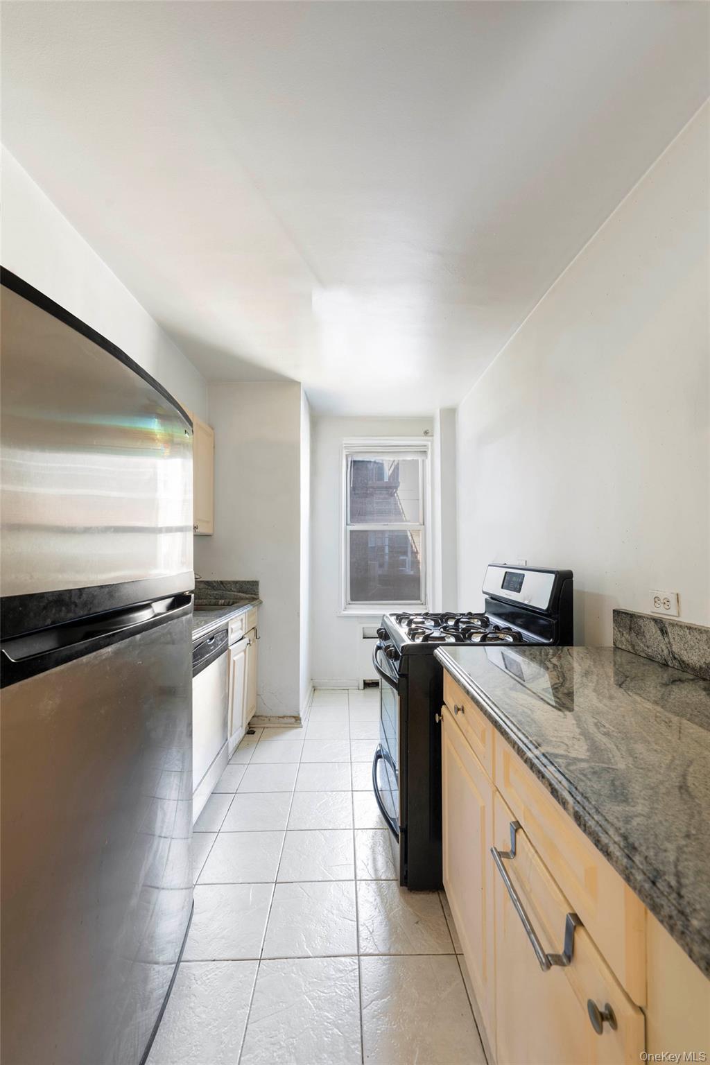 #16 photo, 72-81 113th Street, Forest Hills , NY 11375