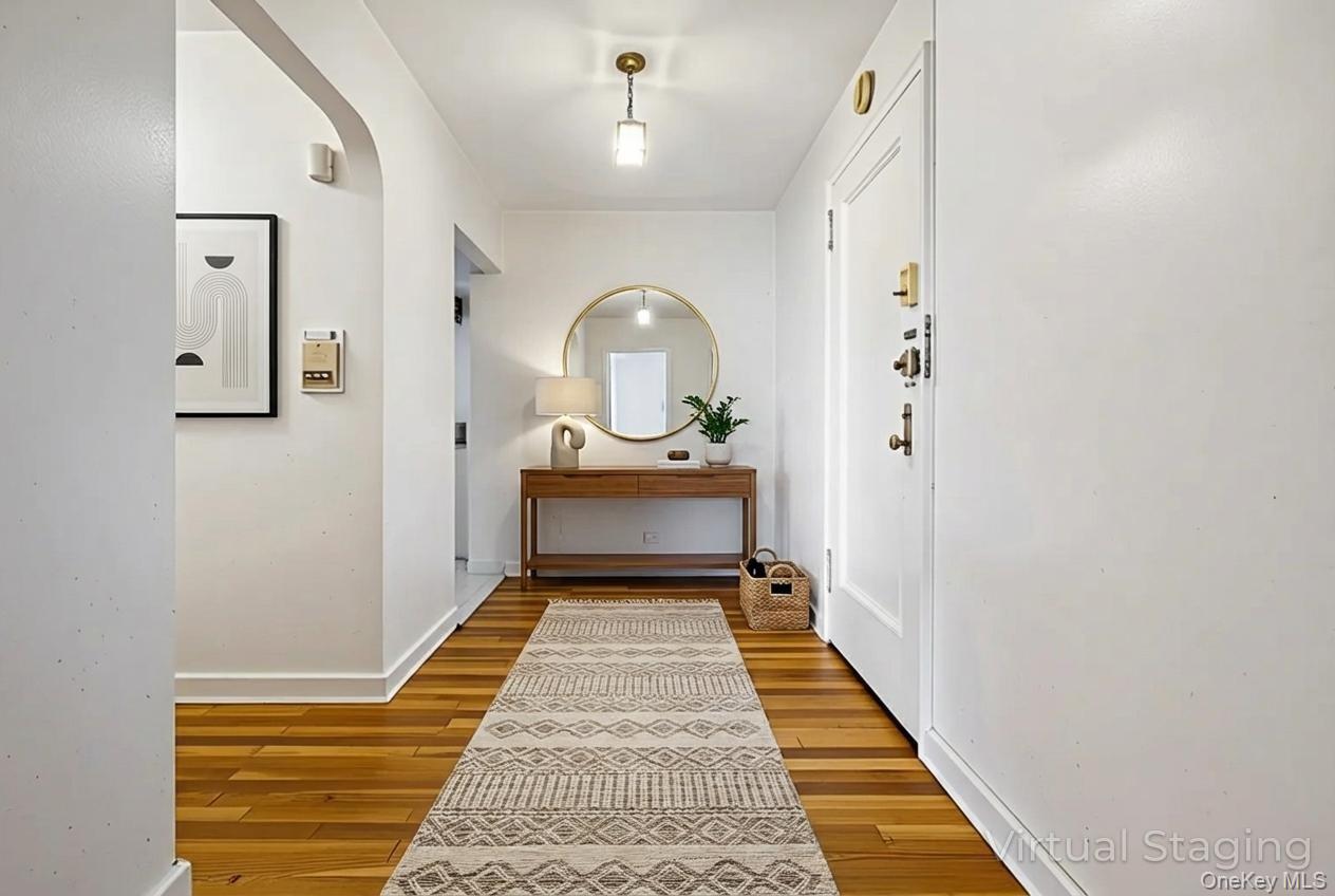 #3 photo, 72-81 113th Street, Куинс ‖ Forest Hills , NY 11375