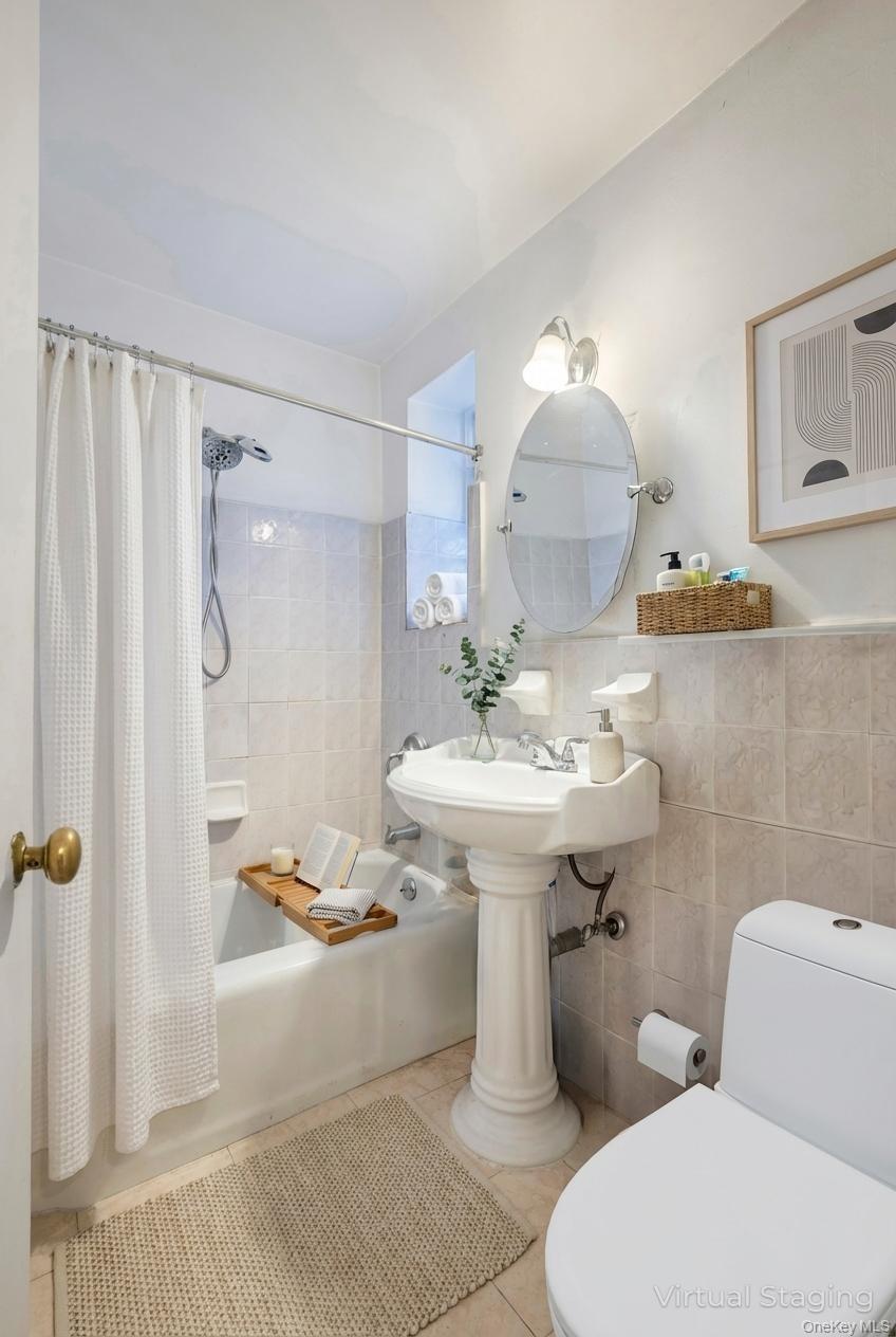 #8 photo, 72-81 113th Street, Куинс ‖ Forest Hills , NY 11375