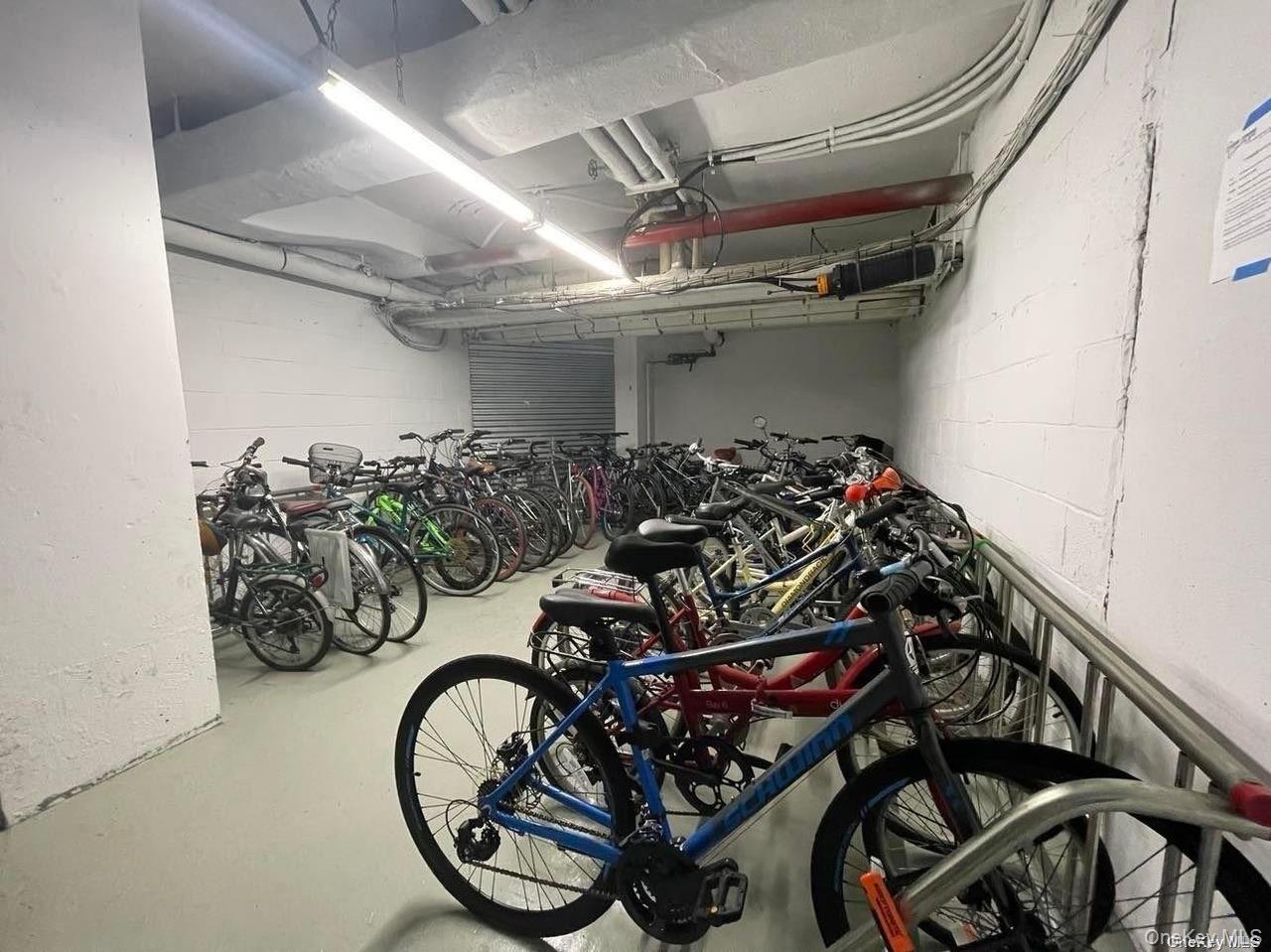 #10 photo, 4310 Kissena Boulevard, Flushing , NY 11354