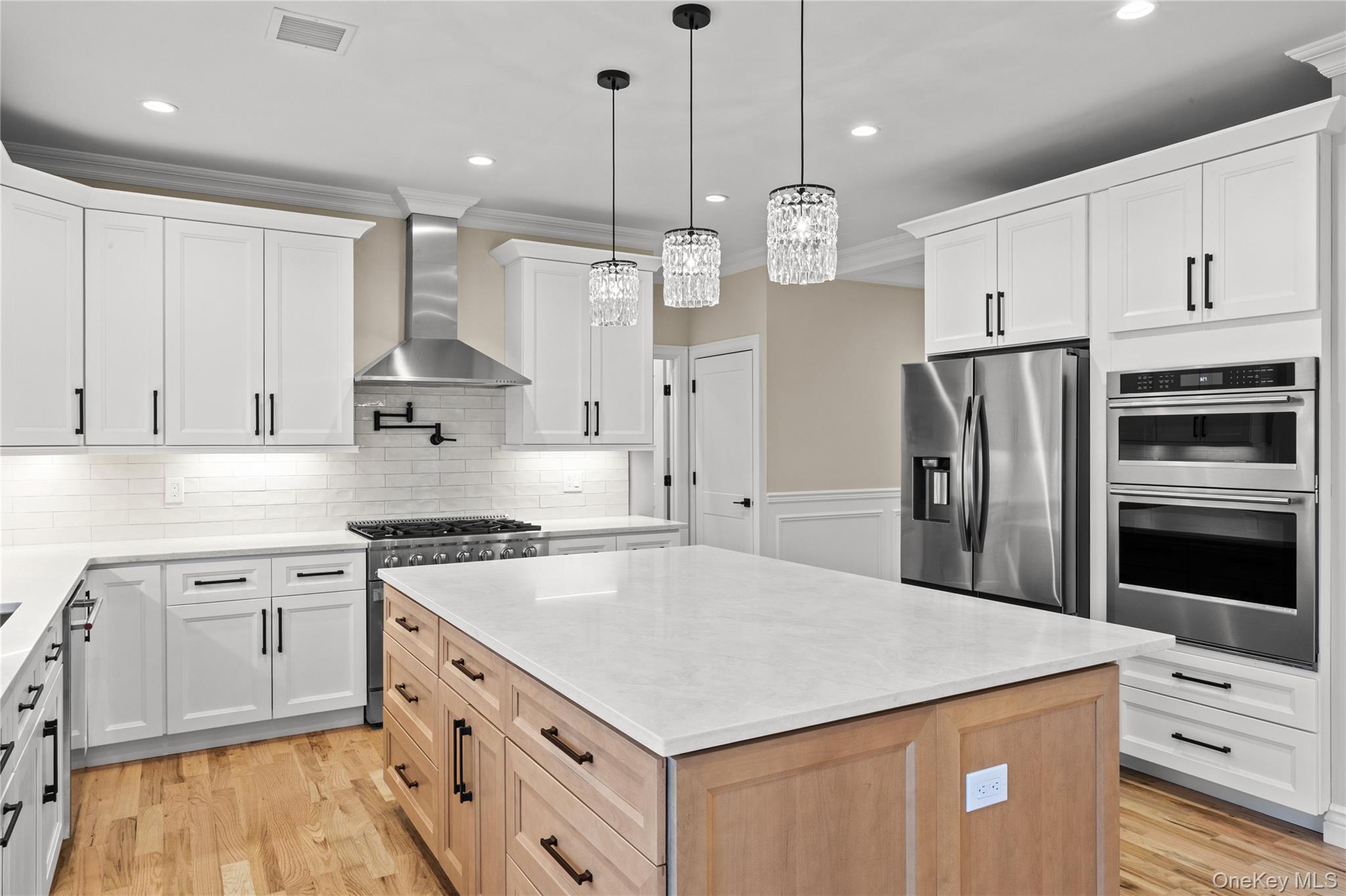 #10 photo, 3860 Hudson Avenue, 長島 Seaford , NY 11783