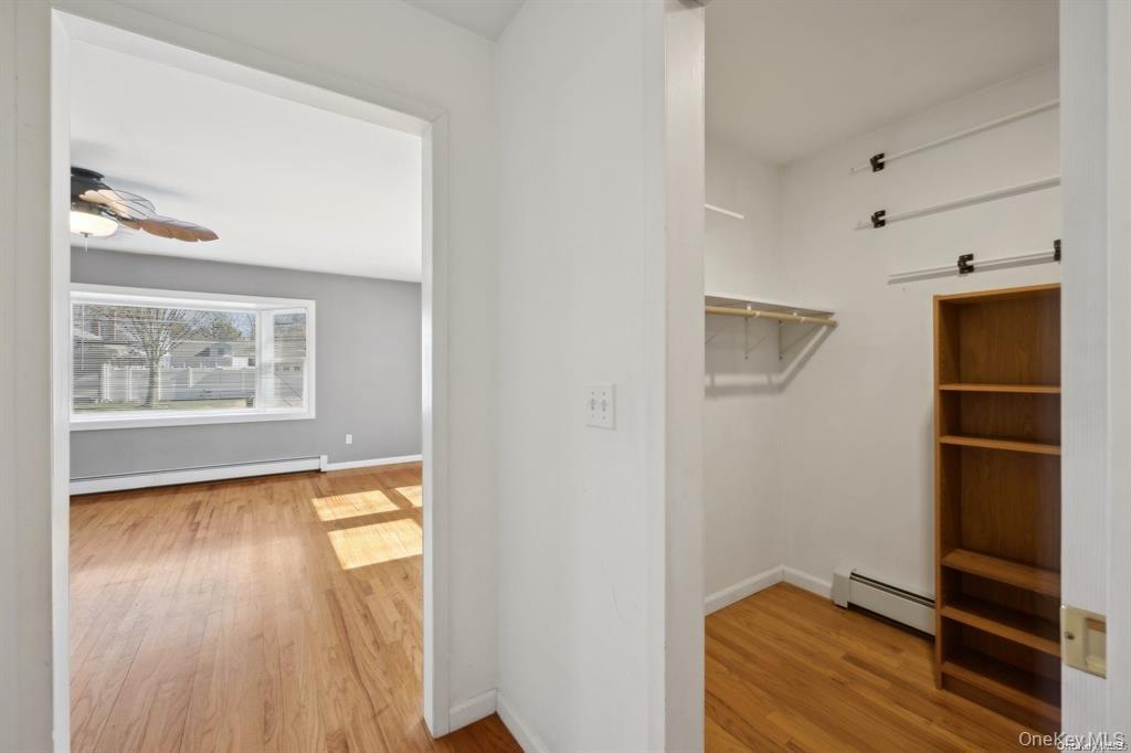 #11 photo, 301 Laurel Road, 東長島 北港 Northport , NY 11768