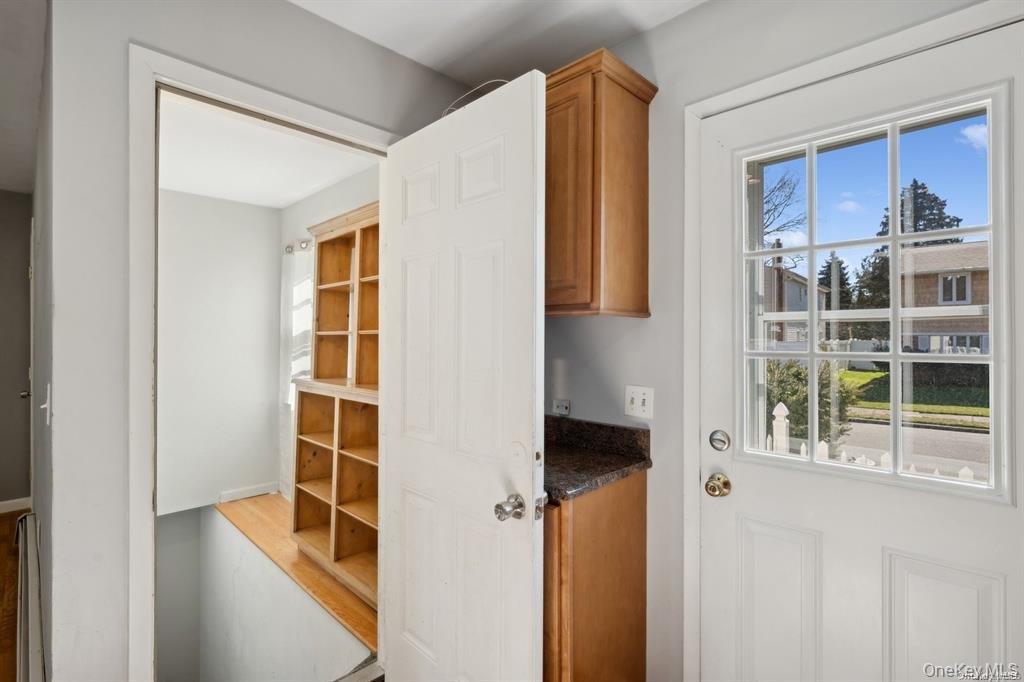 #13 photo, 301 Laurel Road, 東長島 北港 Northport , NY 11768