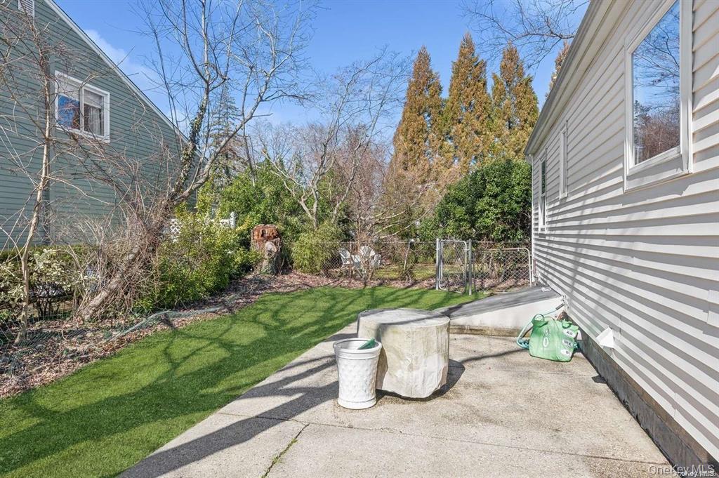 #18 photo, 301 Laurel Road, 東長島 北港 Northport , NY 11768