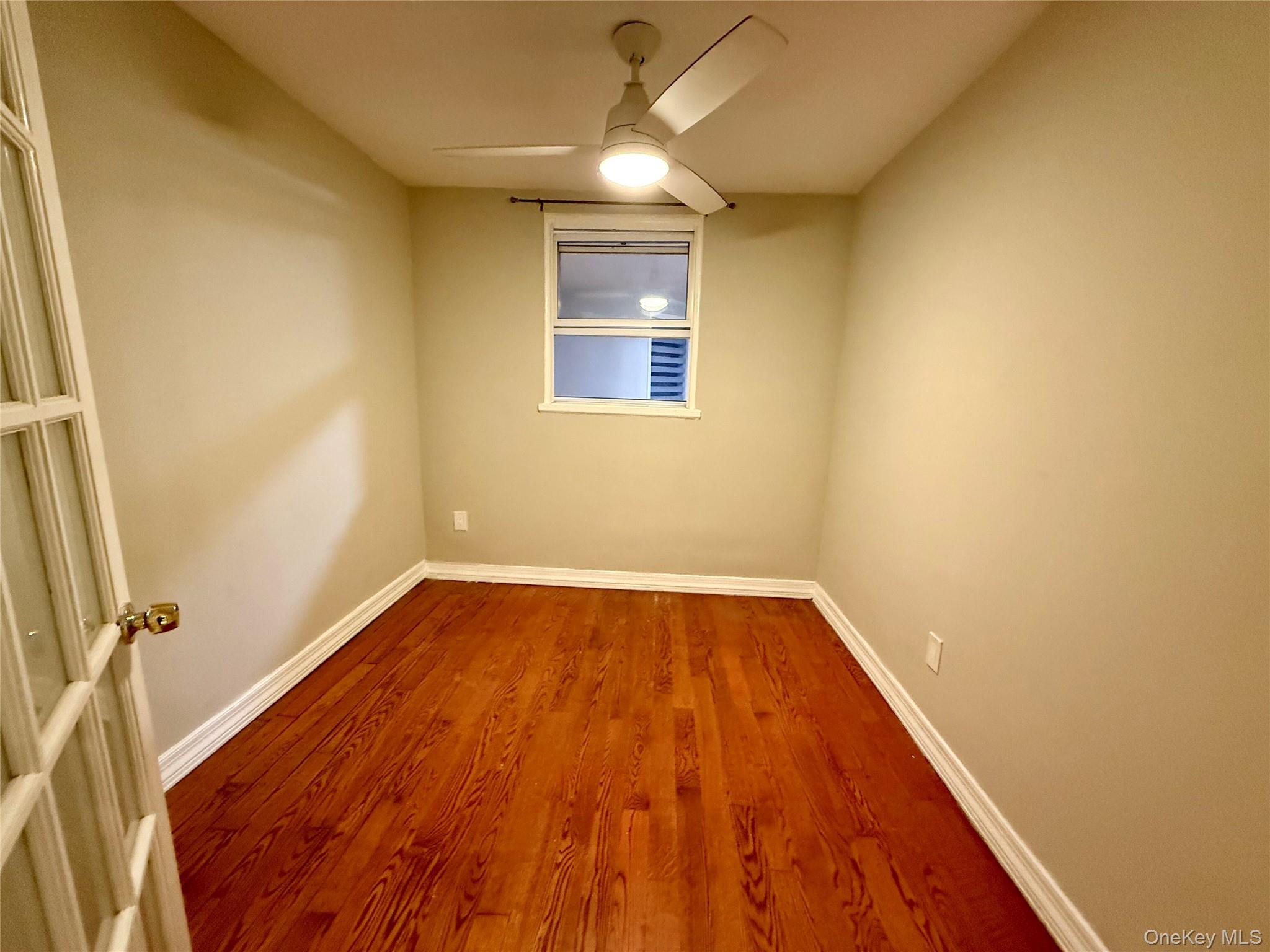 #3 photo, 57-41 58th Street, Куинс ‖ Maspeth , NY 11378