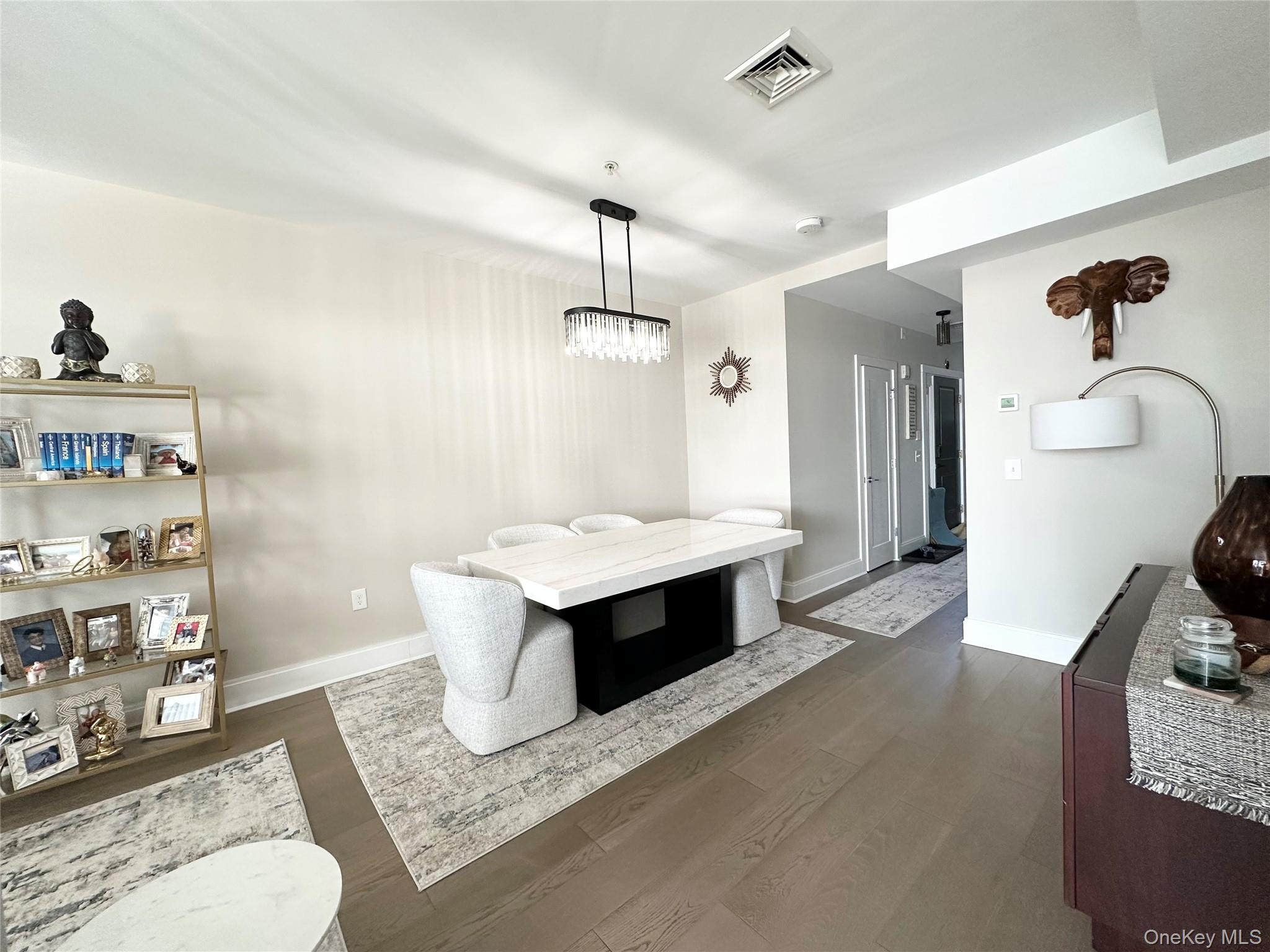 #7 photo, 311 Marina Pointe Drive, Нассау ‖ East Rockaway , NY 11518