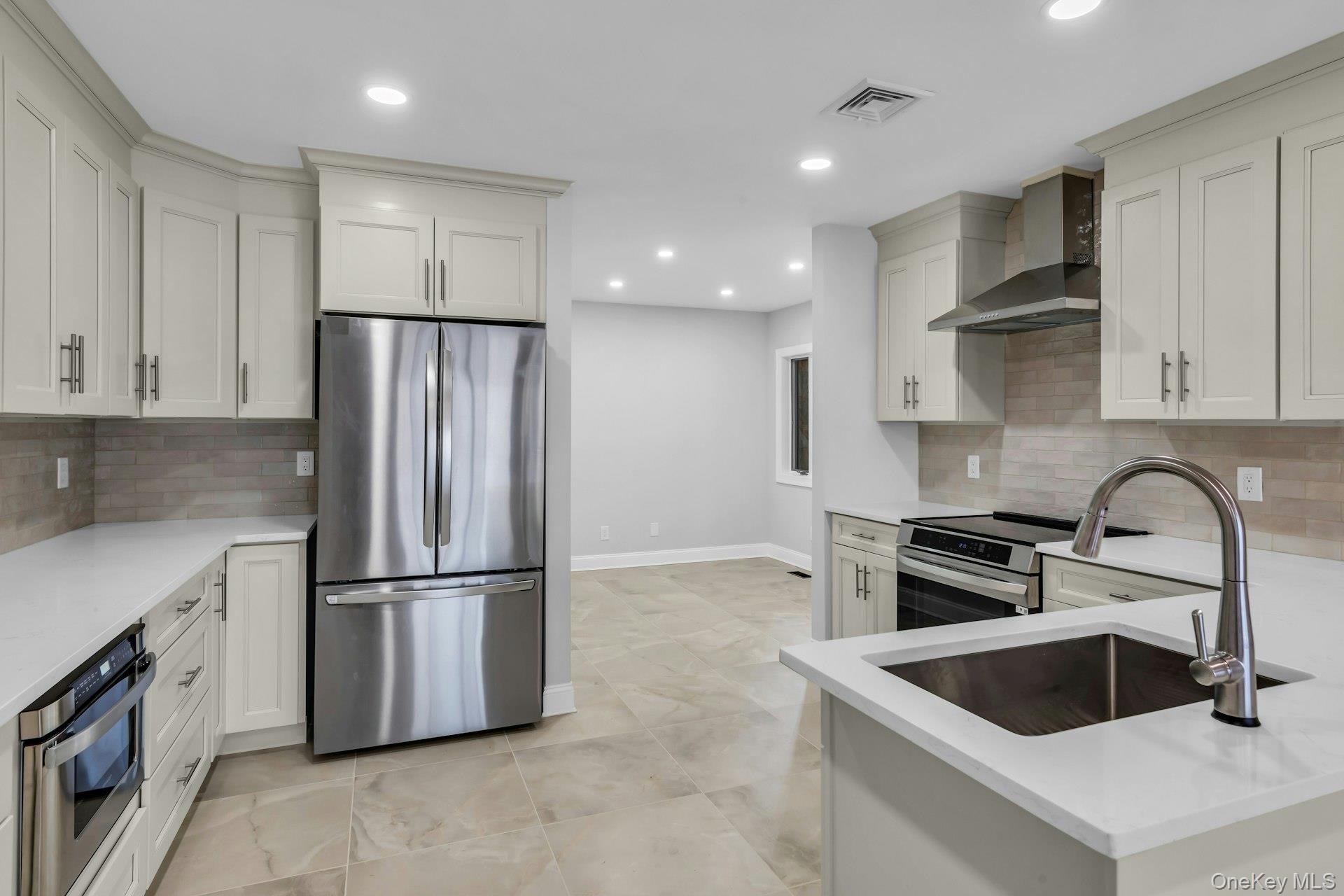 #12 photo, 3 Willada Lane, Нассау ‖ Glen Cove , NY 11542