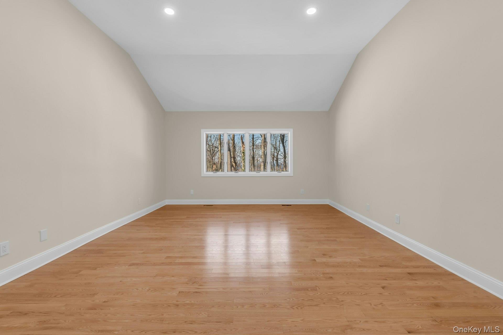 #15 photo, 3 Willada Lane, Нассау ‖ Glen Cove , NY 11542