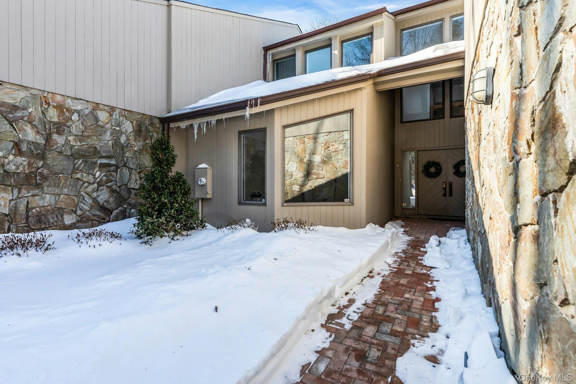 #2 photo, 3 Willada Lane, Нассау ‖ Glen Cove , NY 11542