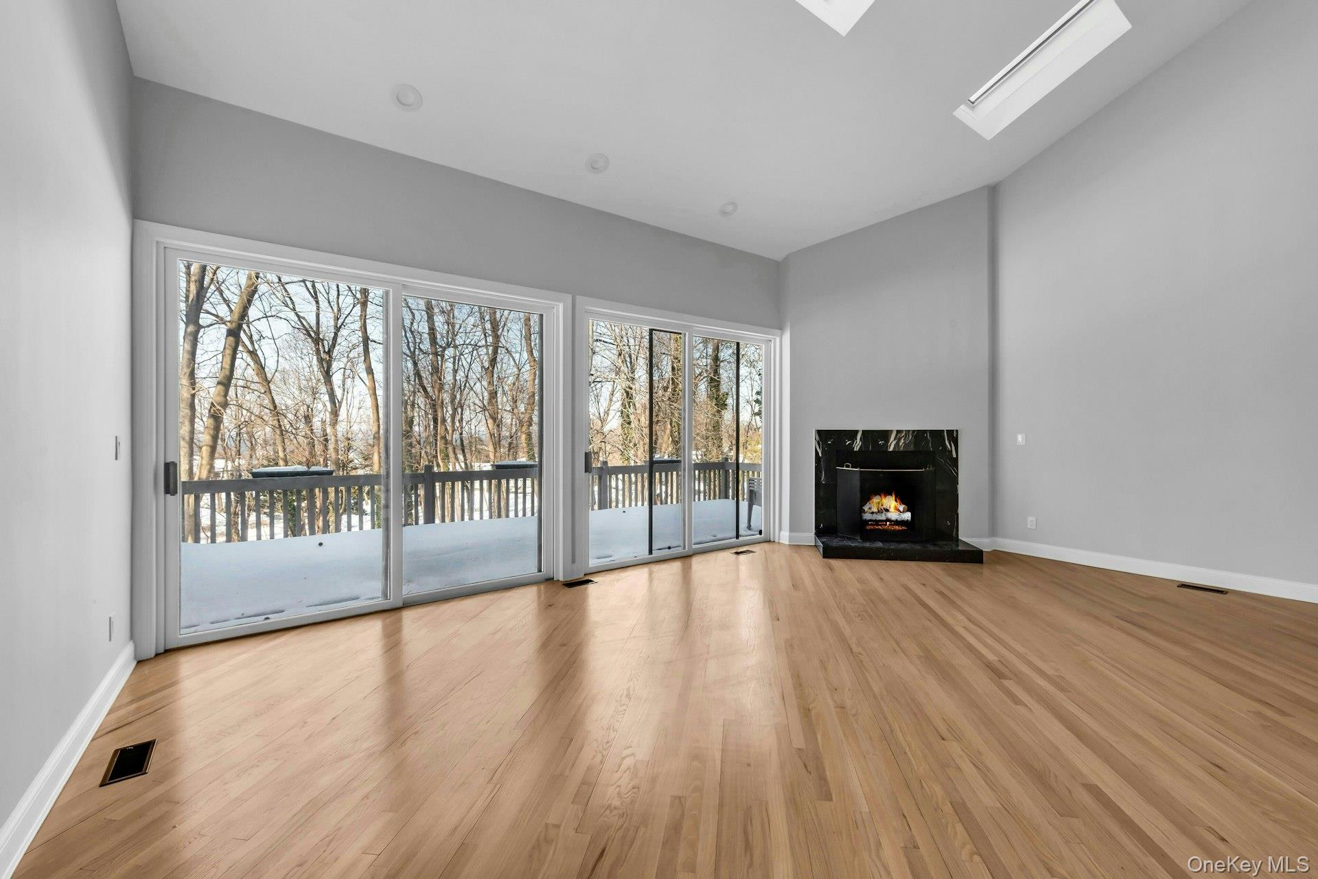 #4 photo, 3 Willada Lane, Нассау ‖ Glen Cove , NY 11542