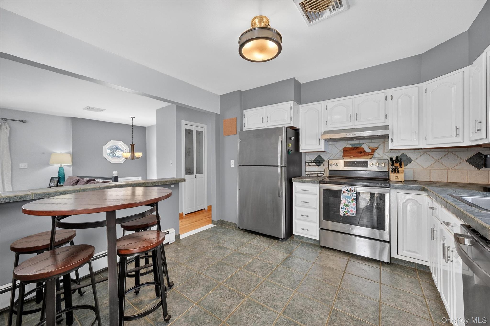 #10 photo, 32 Louise Lane, Hopewell Junction , NY 12533