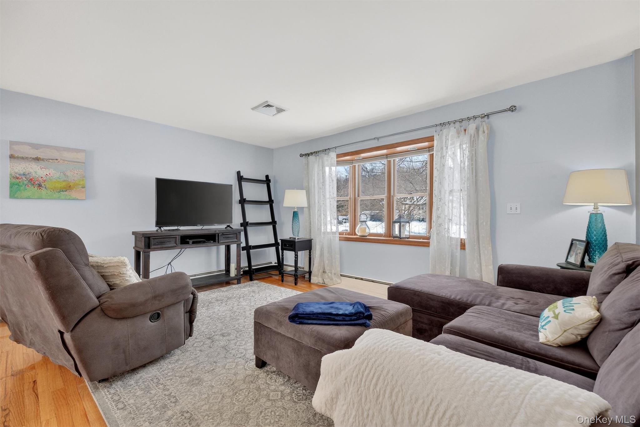 #5 photo, 32 Louise Lane, Hopewell Junction , NY 12533