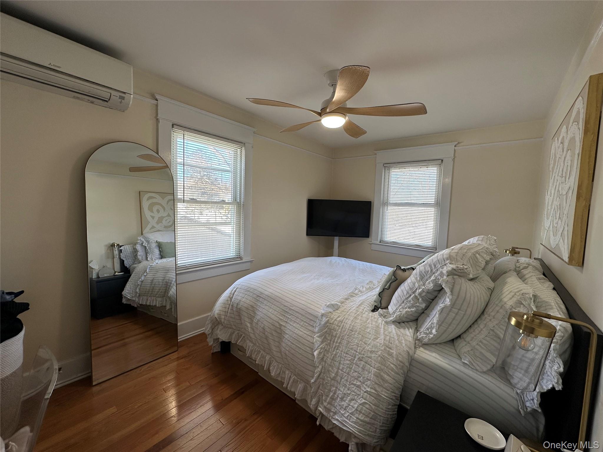 #2 photo, 5 Fairmount Street, Huntington , NY 11743