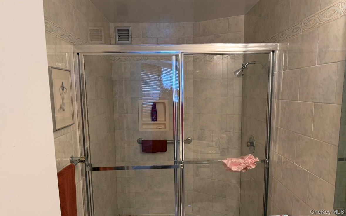 #16 photo, 1 BAY CLUB Drive, Bayside , NY 11360