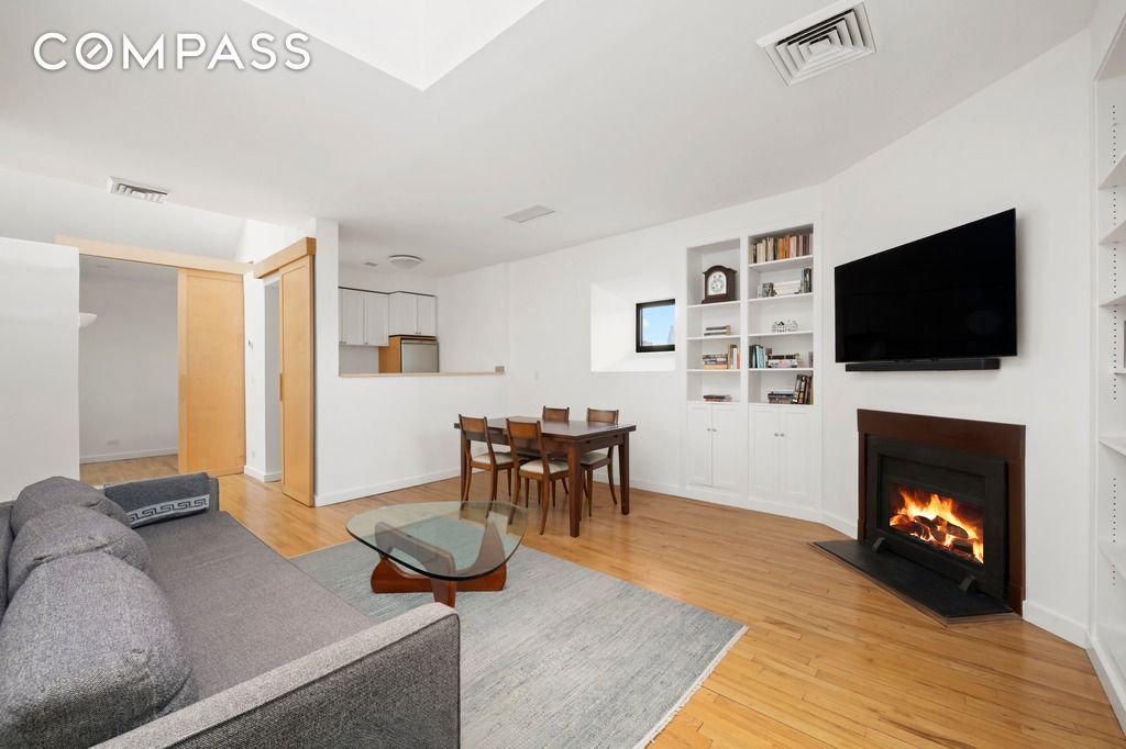 #4 photo, 205 W 89th Street, Upper West Side , NY 10024