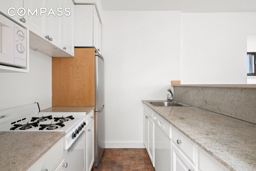 #5 photo, 205 W 89th Street, Upper West Side , NY 10024