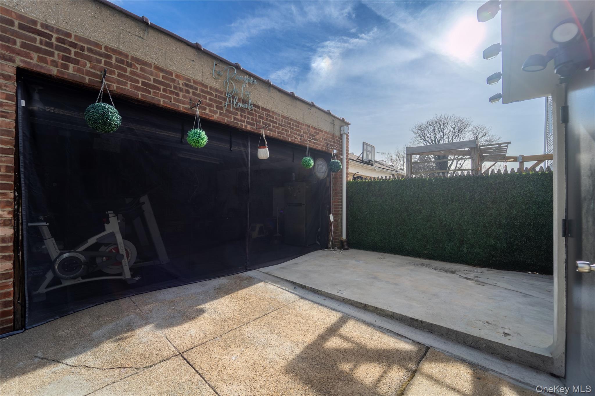 #5 photo, 7505 60th Place, Glendale , NY 11385