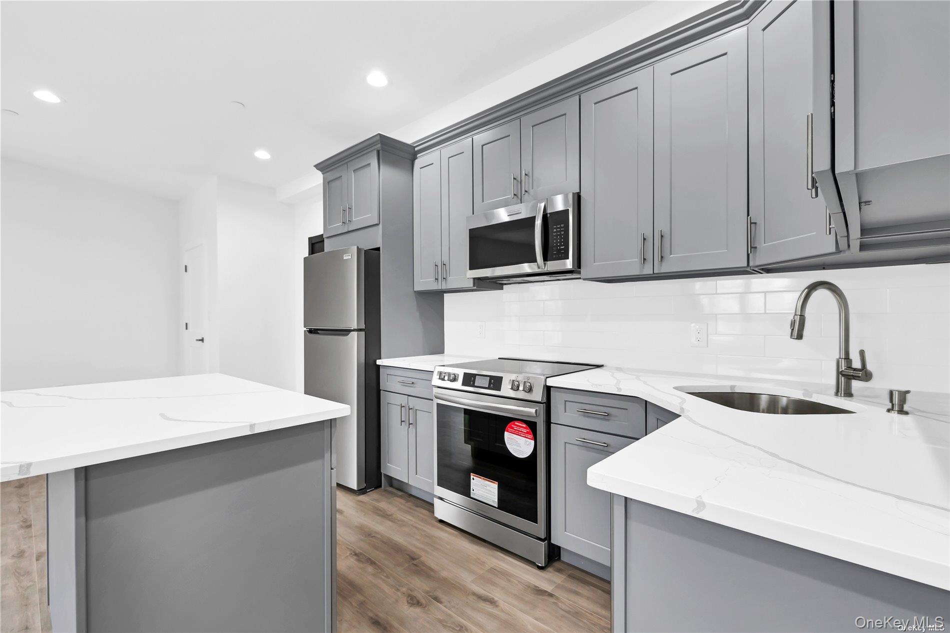 #5 photo, 533 Greenwich Street, ناسو Hempstead , NY 11550