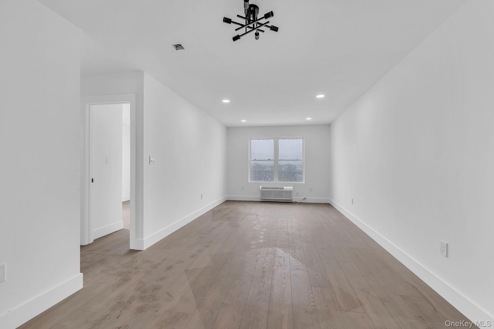 #5 photo, 74 Broadway, ناسو Freeport , NY 11520