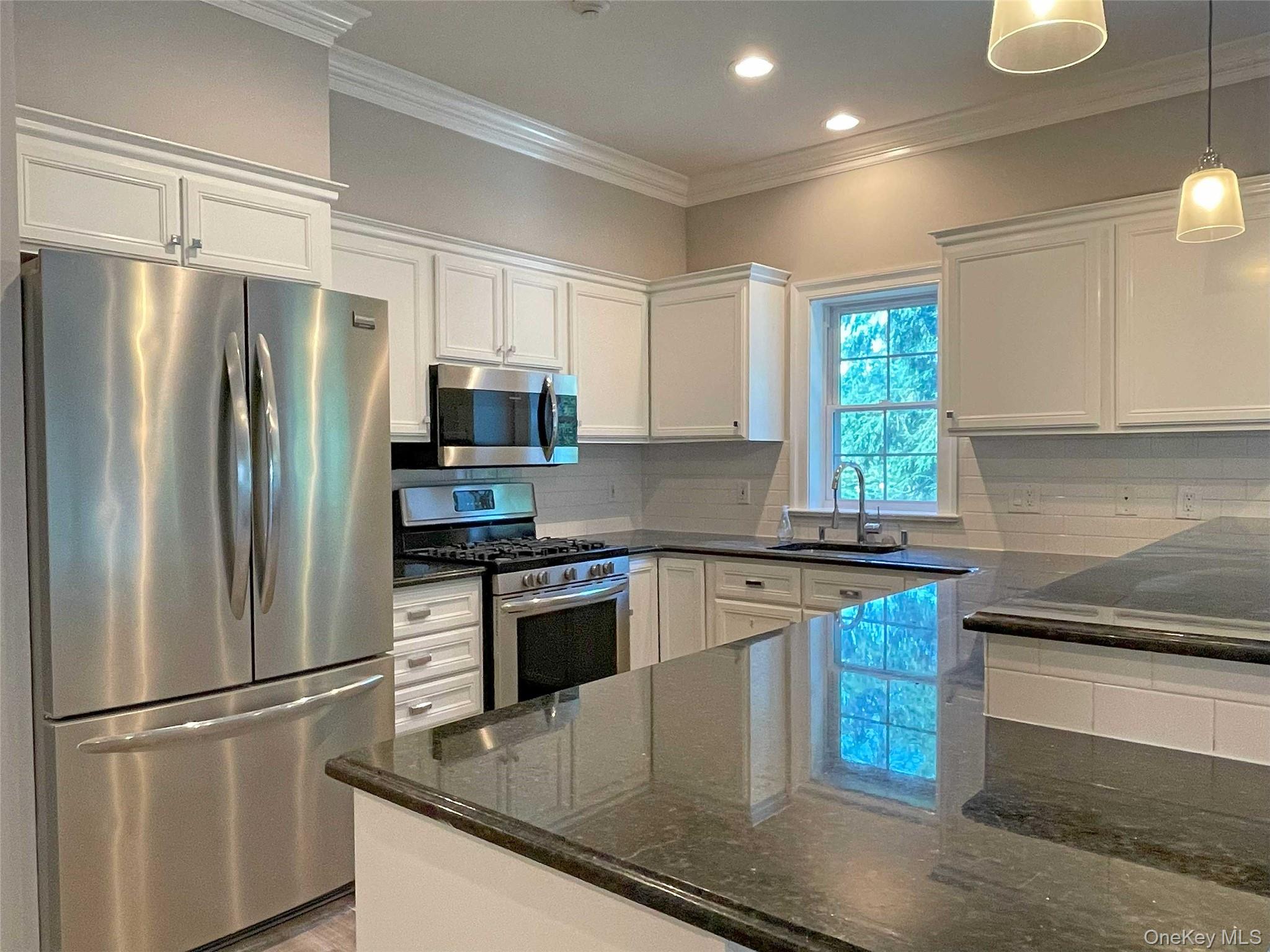 #3 photo, 30 High Street, Rye , NY 10580