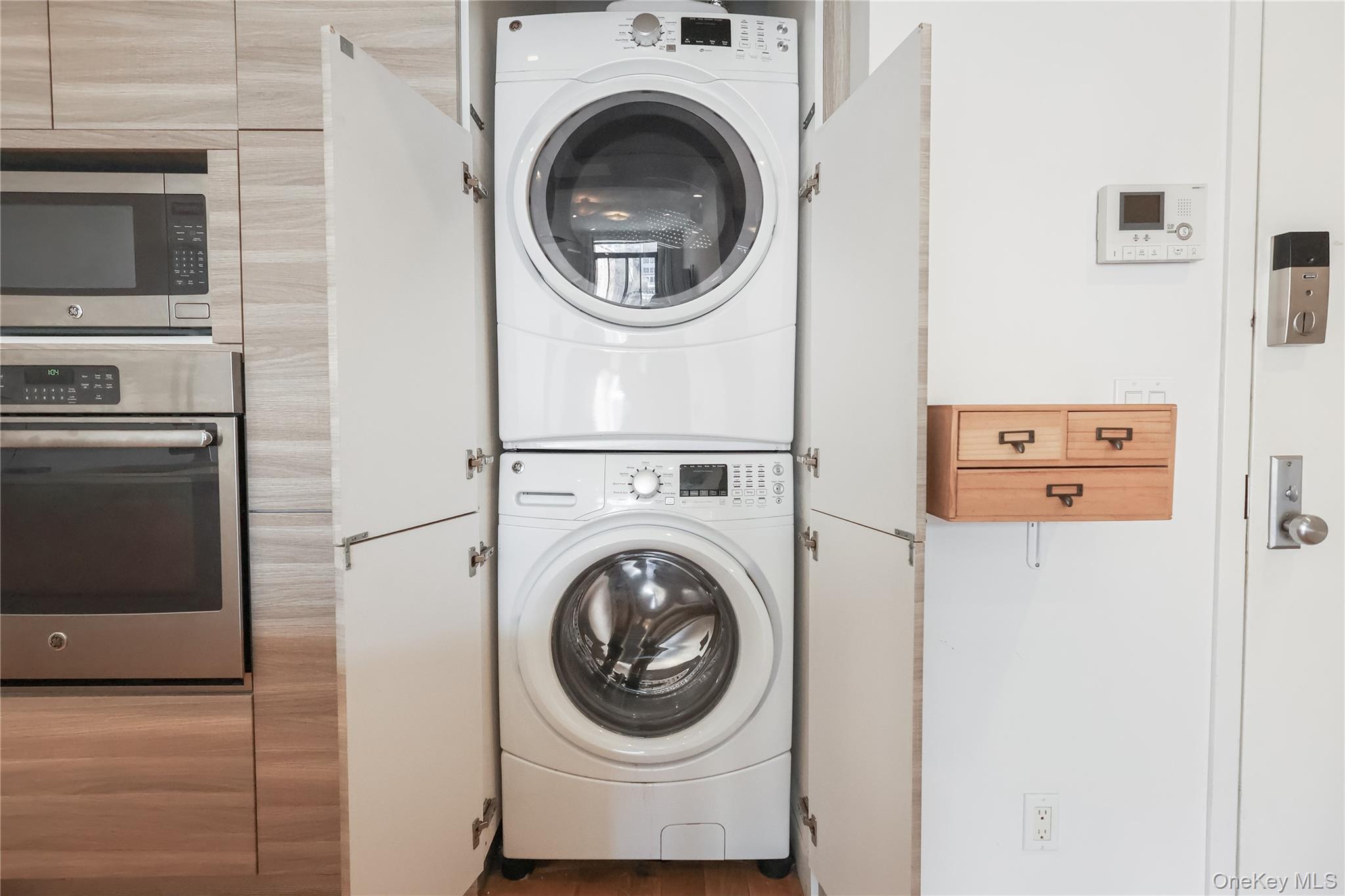 #11 photo, 244 Franklin Avenue, Brooklyn , NY 11205