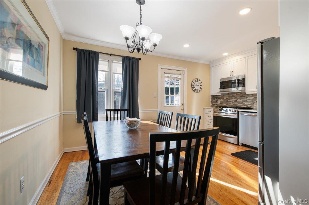 #8 photo, 132 E Cherry Street, Floral Park , NY 11001