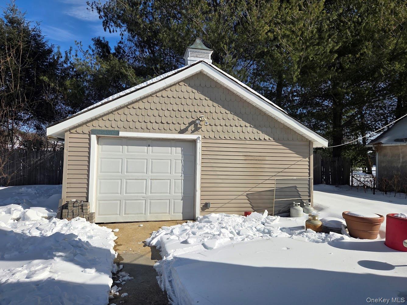 #4 photo, 5 Milton Street, ناسو Hicksville , NY 11801