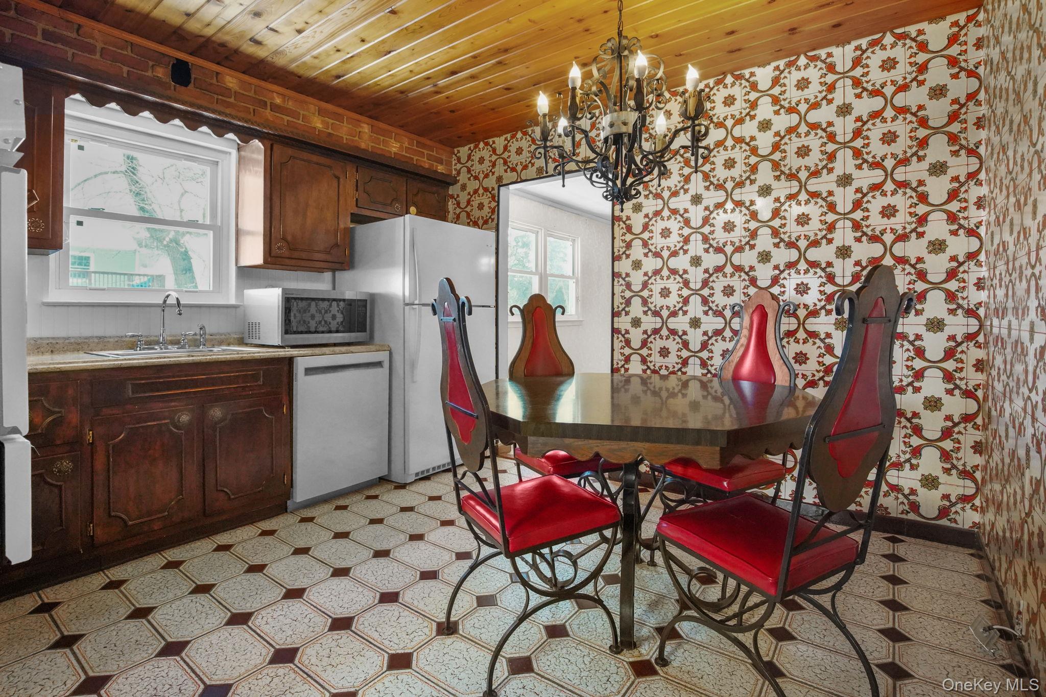 #11 photo, 192 Helena Avenue, Yonkers , NY 10710