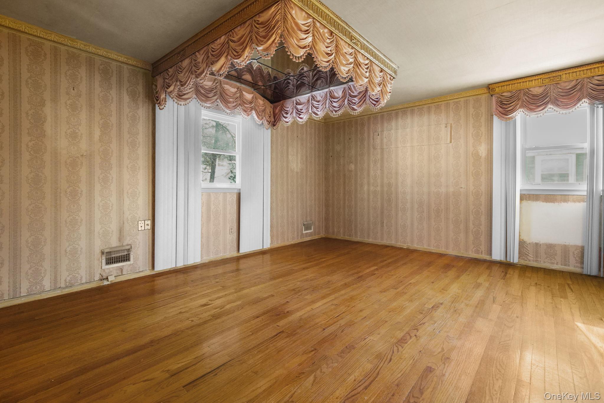 #13 photo, 192 Helena Avenue, Yonkers , NY 10710