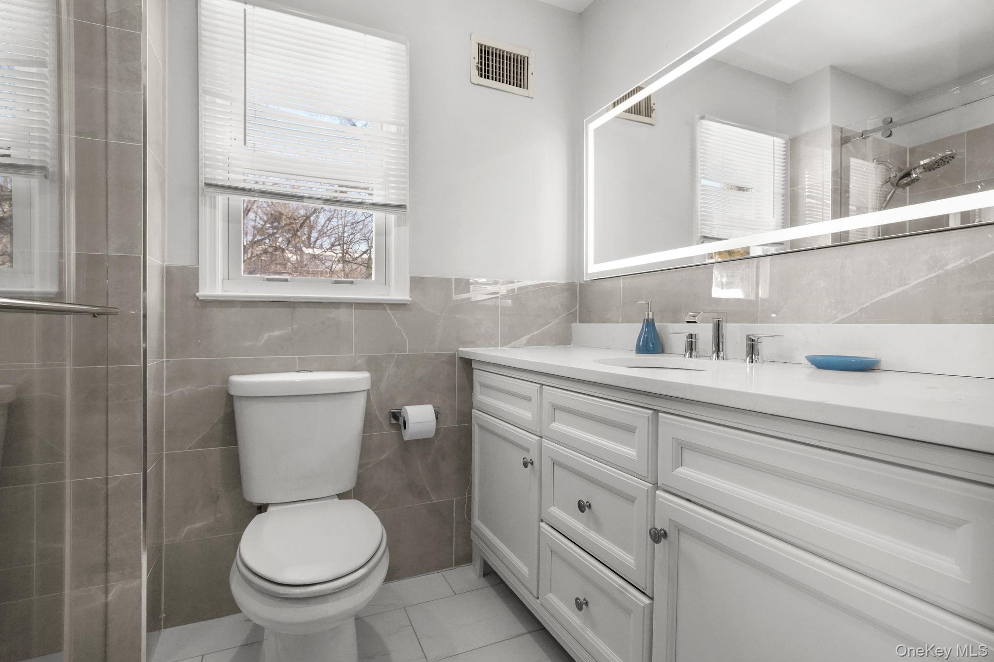 #16 photo, 192 Helena Avenue, Yonkers , NY 10710