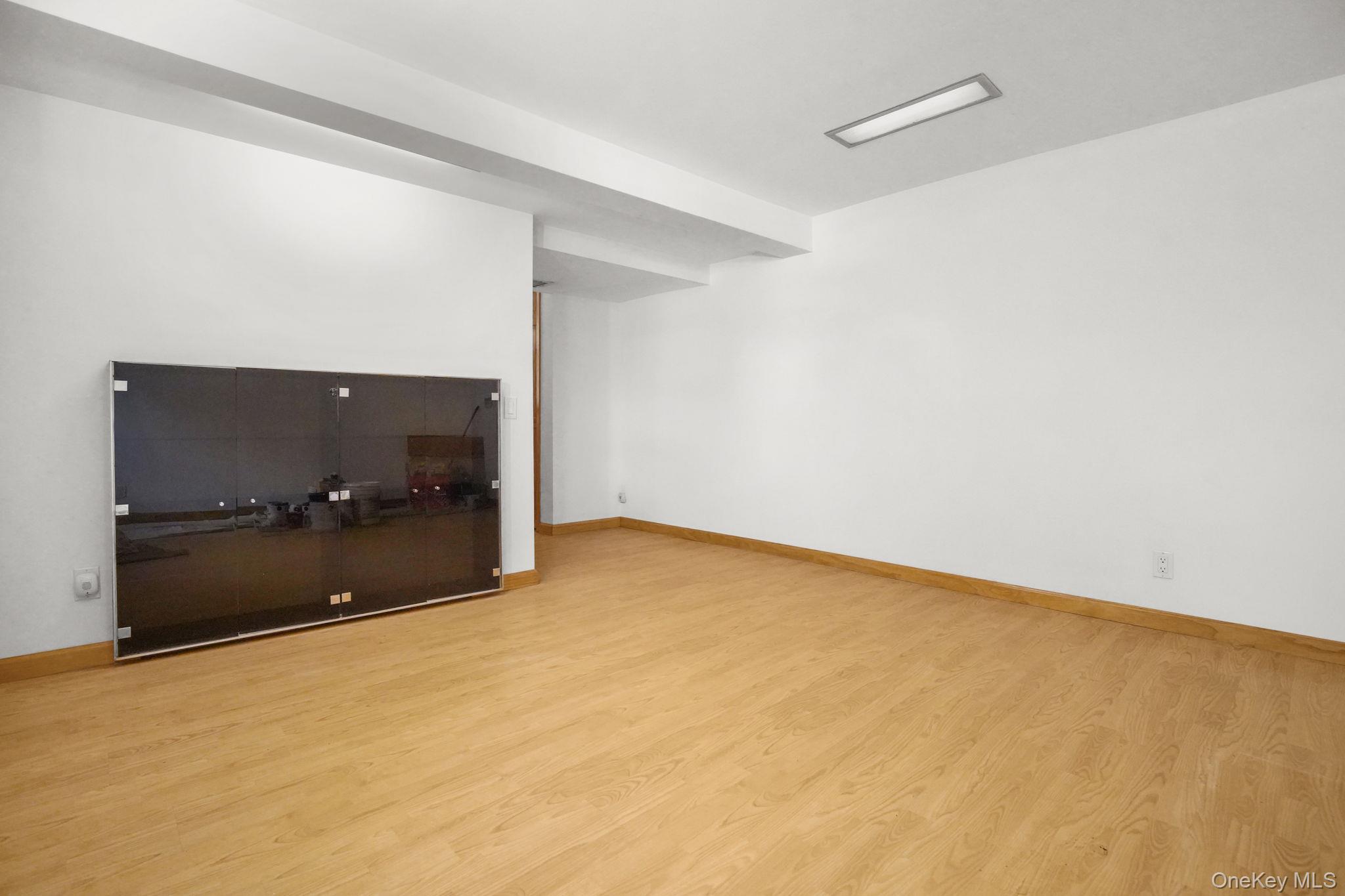 #17 photo, 192 Helena Avenue, Yonkers , NY 10710