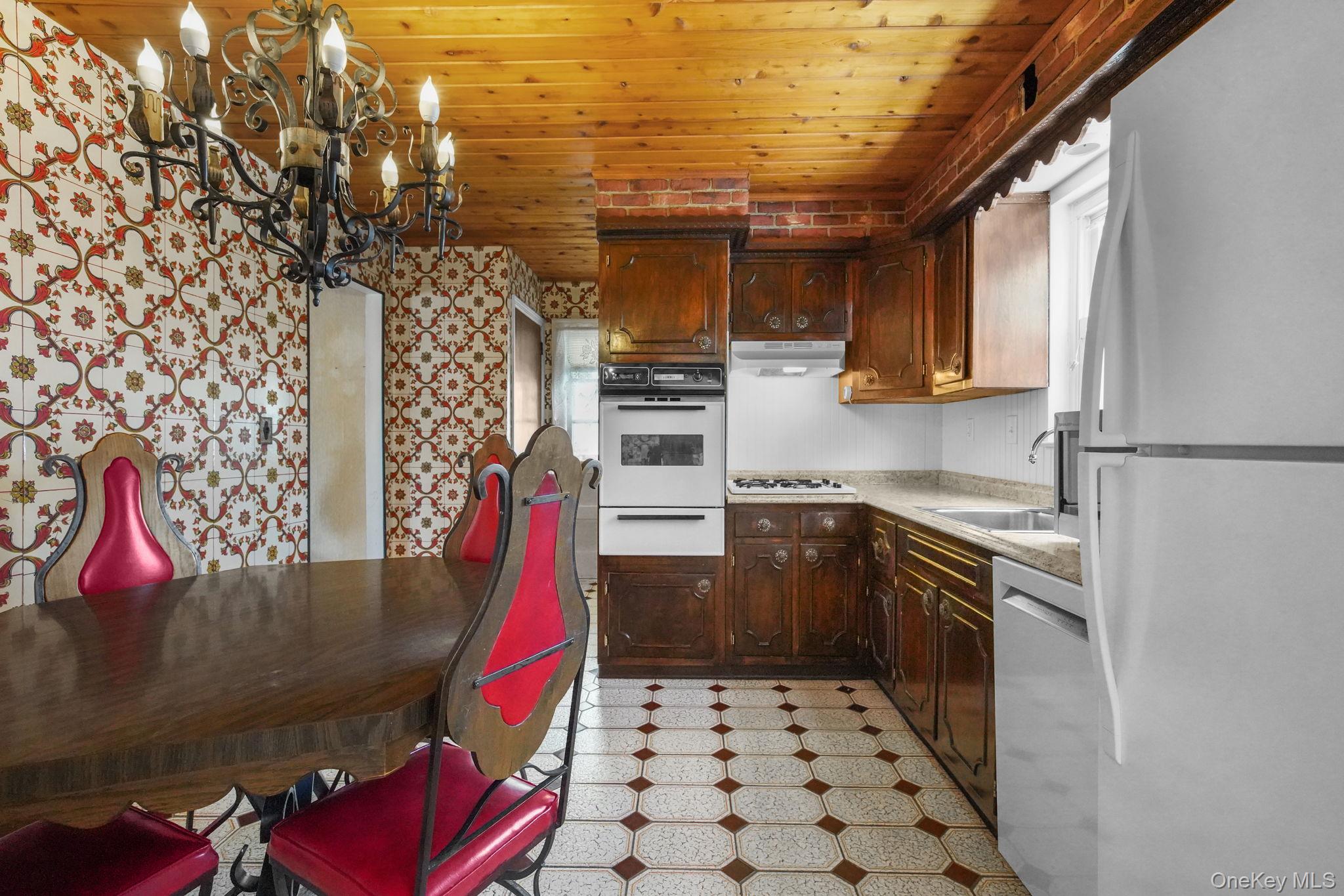 #9 photo, 192 Helena Avenue, Yonkers , NY 10710