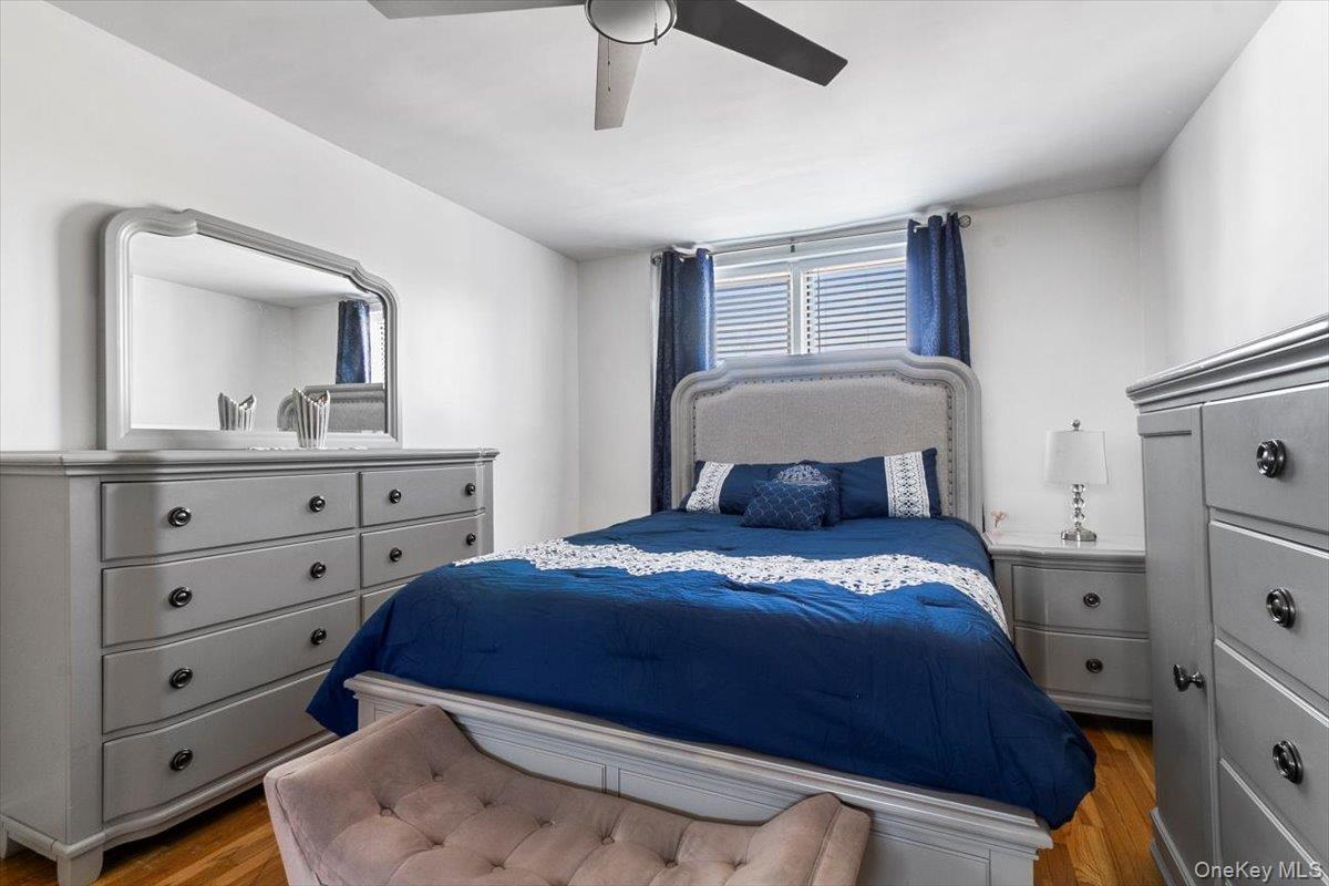 #10 photo, 5425 Valles Avenue, Bronx , NY 10471