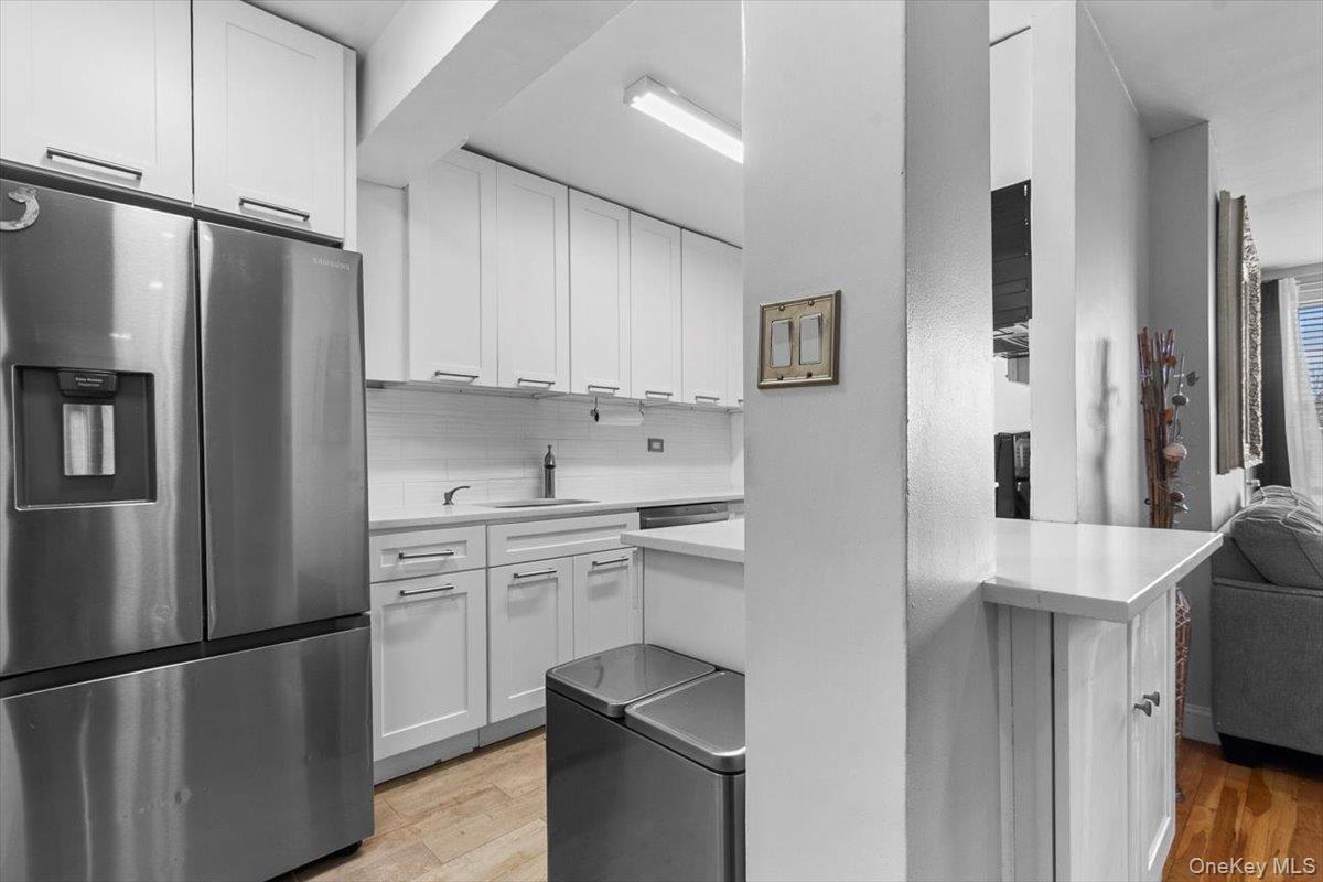 #17 photo, 5425 Valles Avenue, Bronx , NY 10471