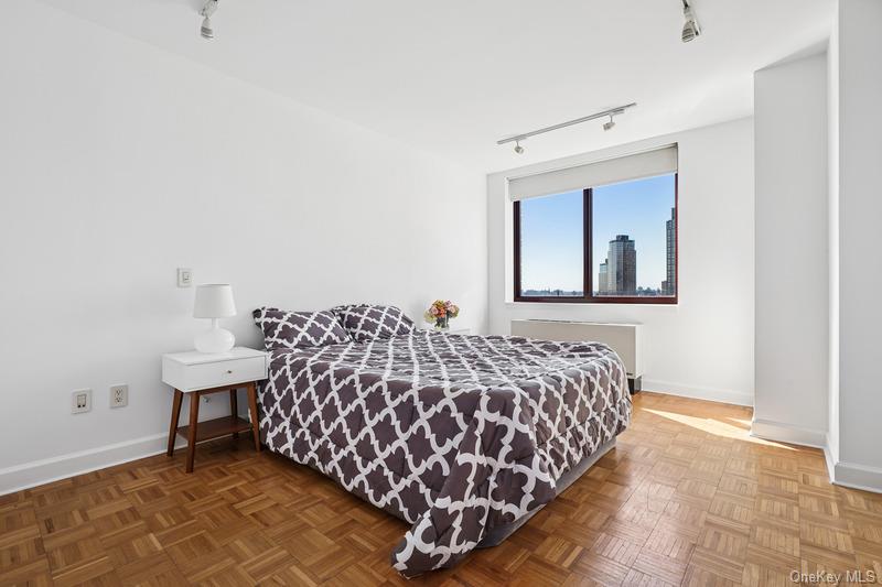 #11 photo, 4-74 48th Avenue, Long Island City , NY 11109