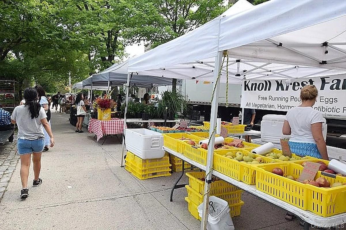 #16 photo, 41-32 44th Street, Sunnyside , NY 11104