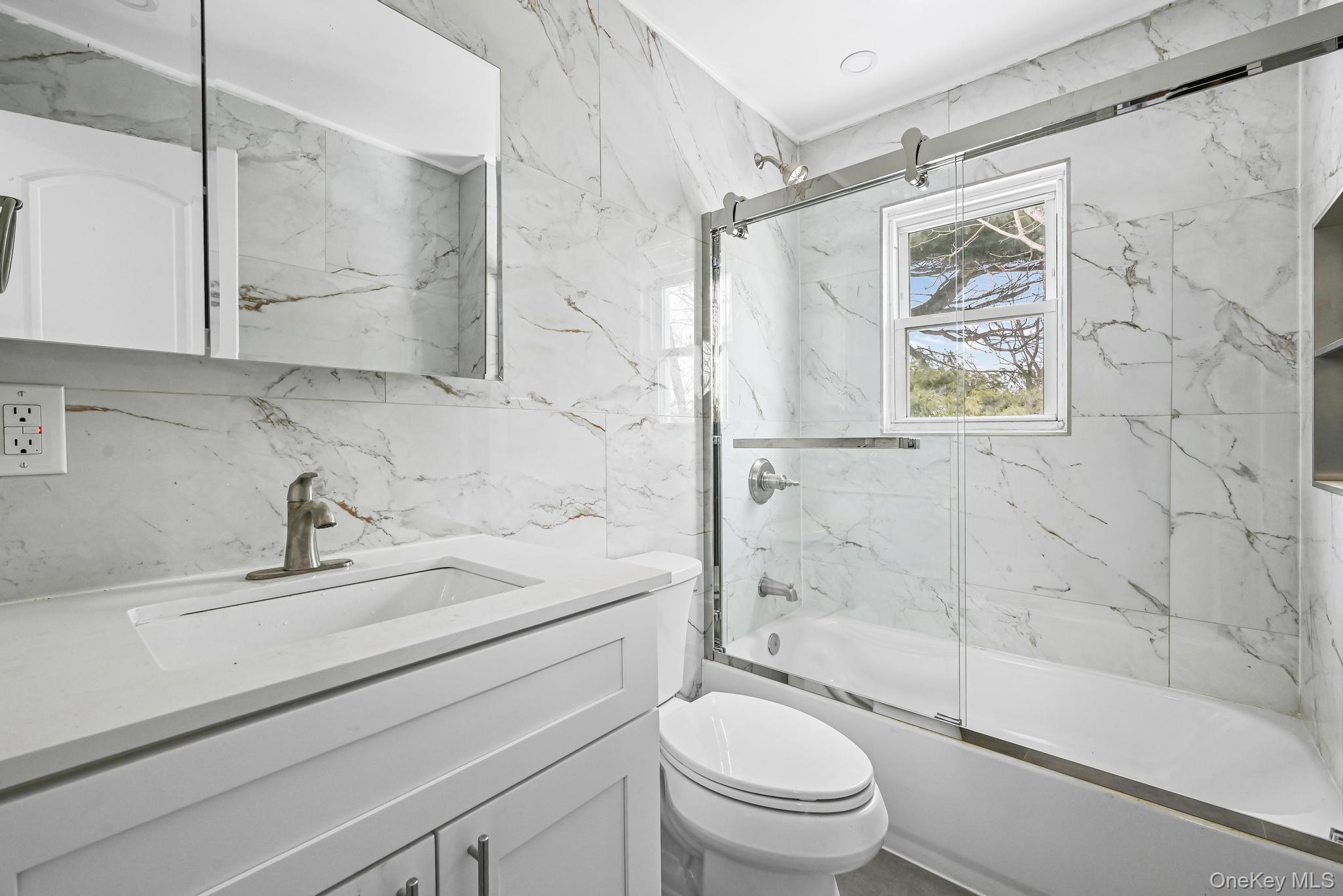 #15 photo, 6 Pershing Avenue, 长岛 Valley Stream , NY 11581