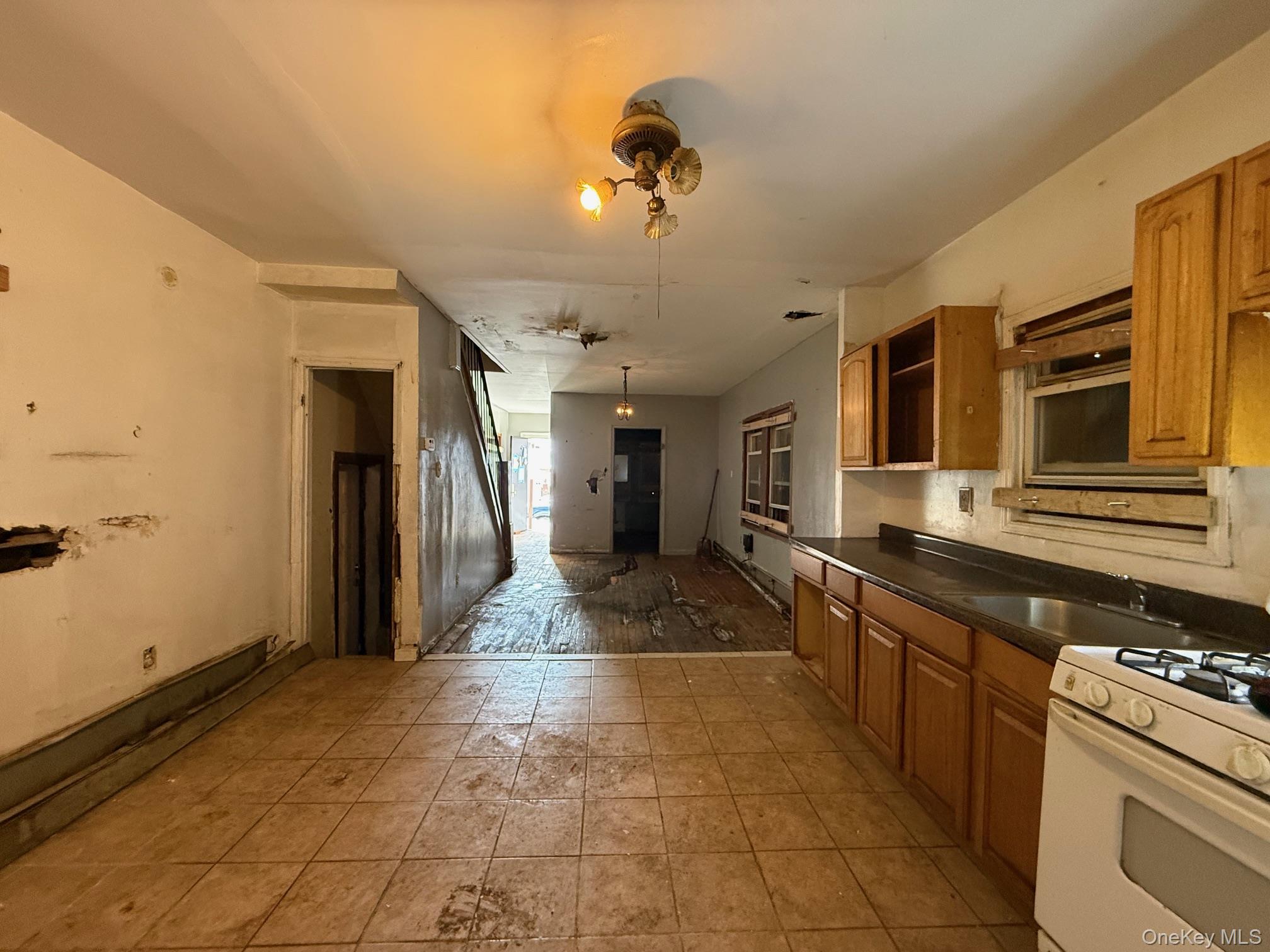 #10 photo, 11449 148th Street, Jamaica , NY 11436