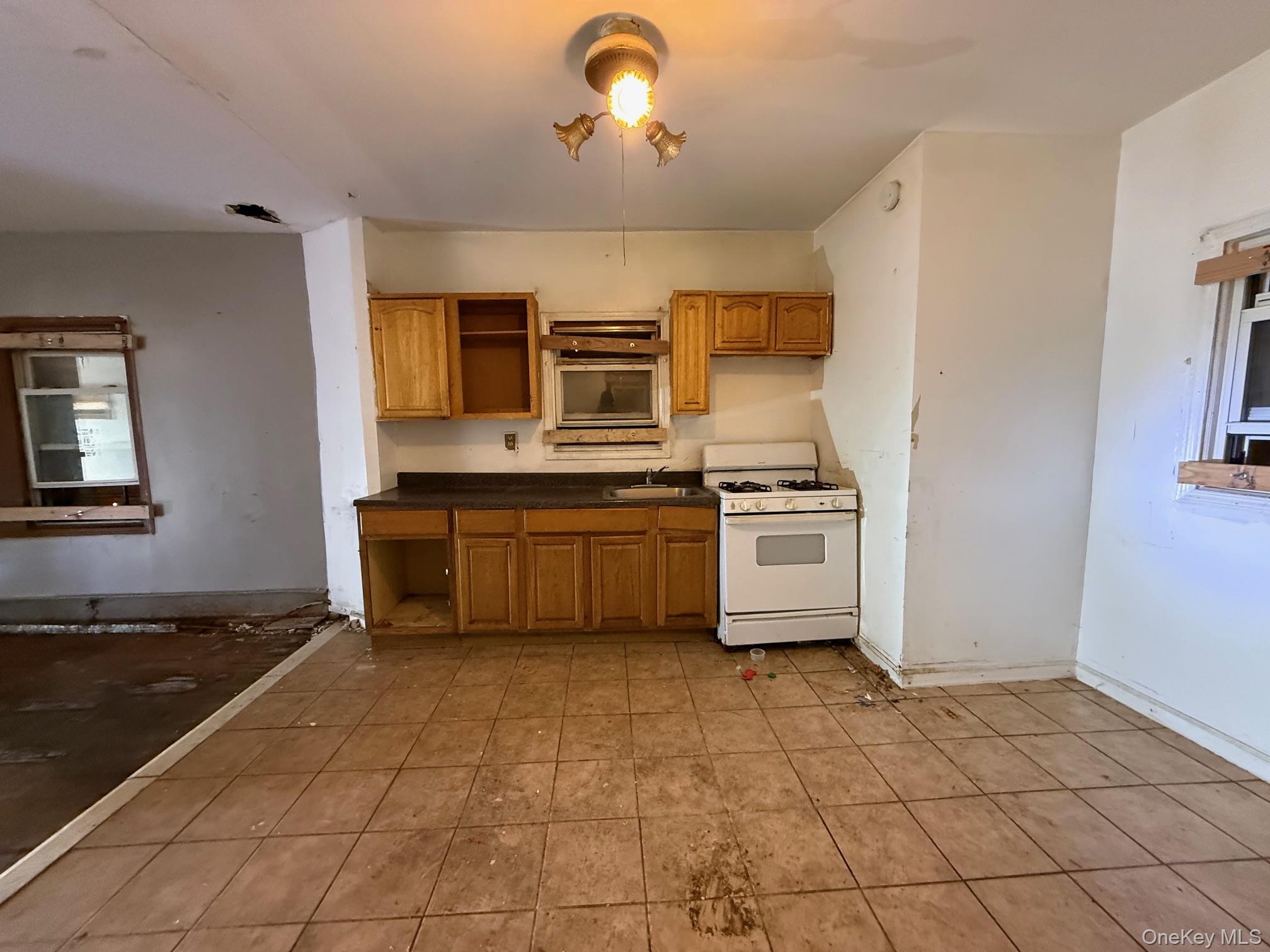 #5 photo, 11449 148th Street, Jamaica , NY 11436