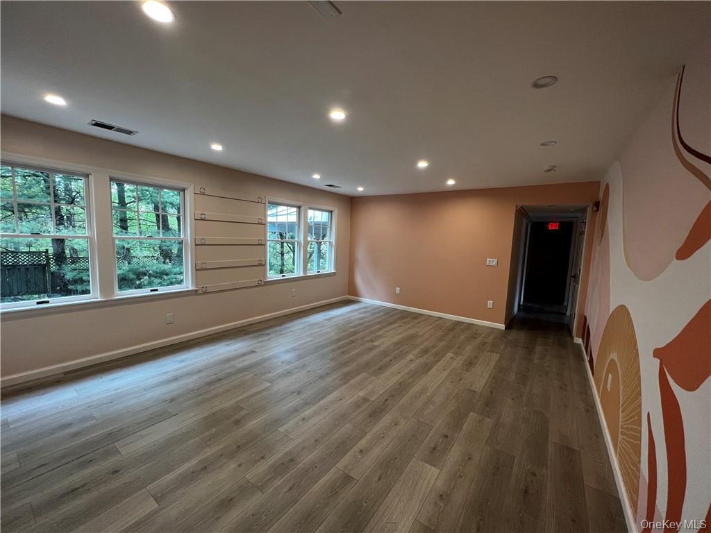 #4 photo, 495 Main Street, Armonk , NY 10504