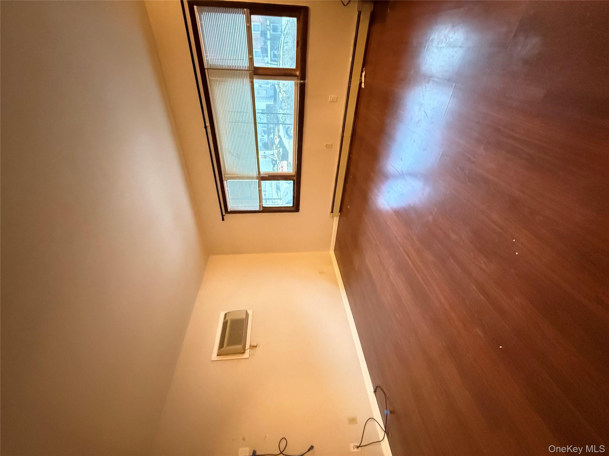 #5 photo, 90 W Main Street, 紐約州 Walden , NY 12586