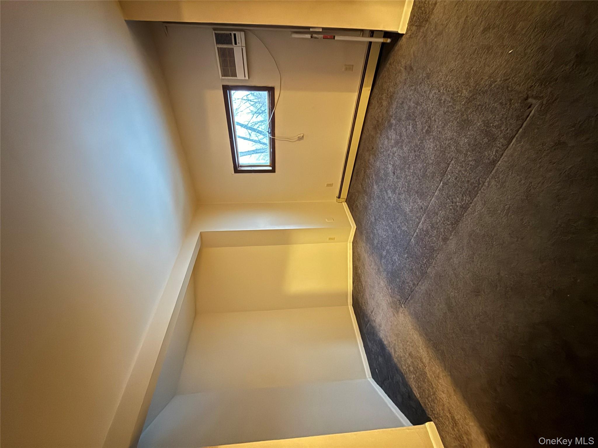 #8 photo, 90 W Main Street, 紐約州 Walden , NY 12586