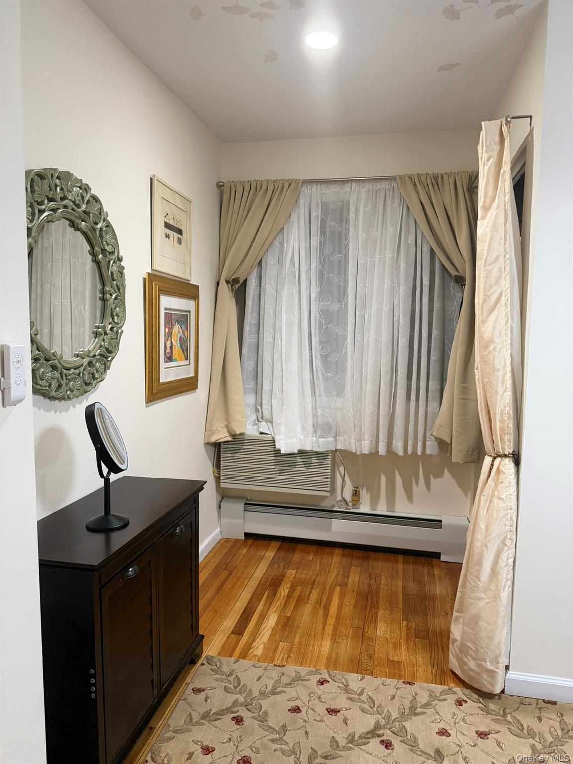 #14 photo, 80 Hartsdale, Hartsdale , NY 10530