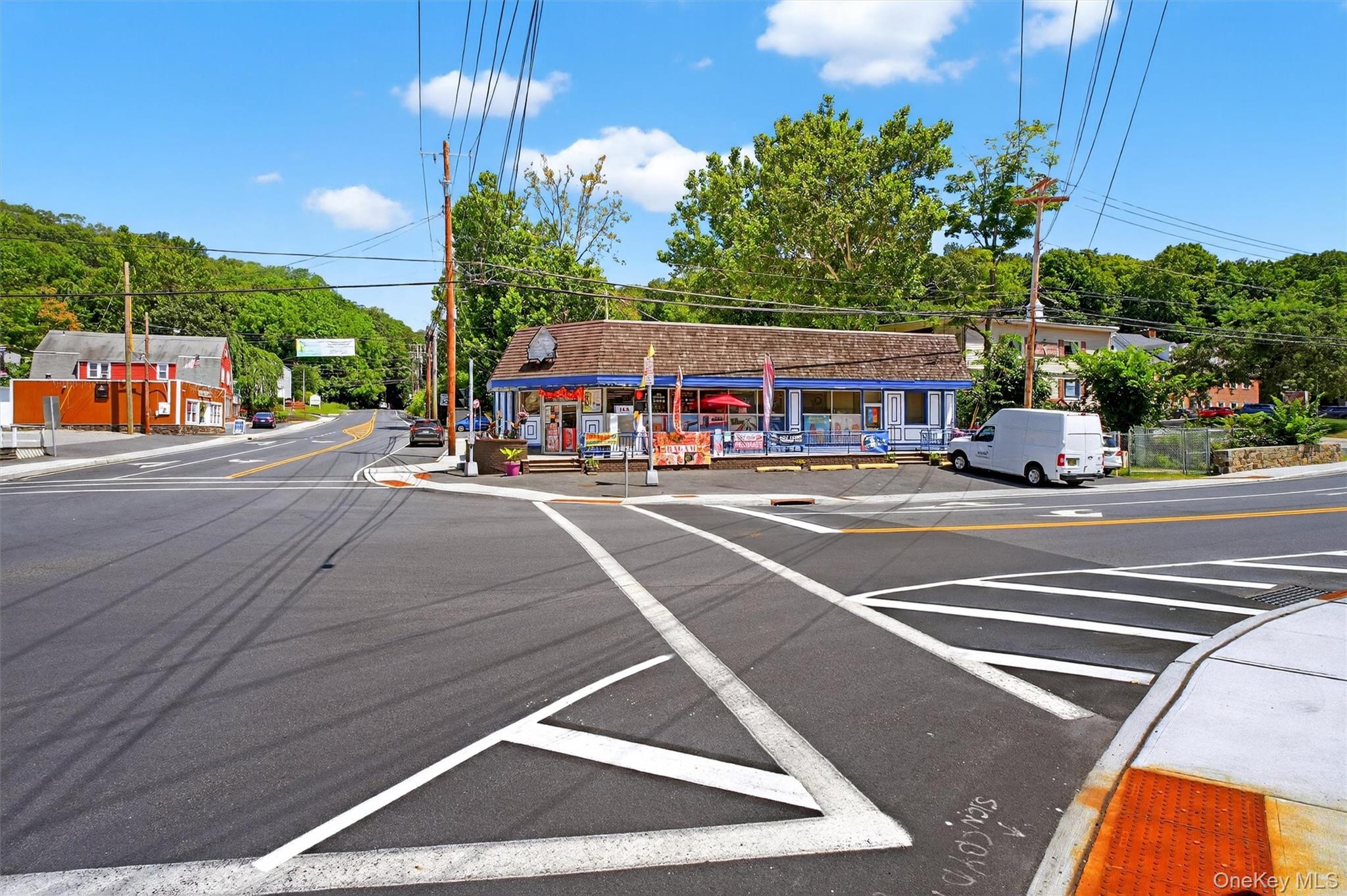 #8 photo, 4 Oscawana Lake Road, 紐約州 Putnam Valley , NY 10579